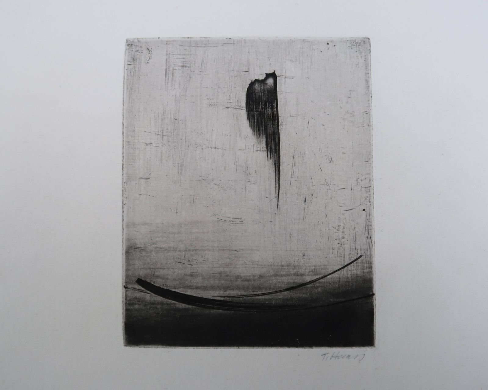 Minimalistisch abstract gravure in zwart-wit van Terry Haass, ca. jaren 1960. photo furniture
