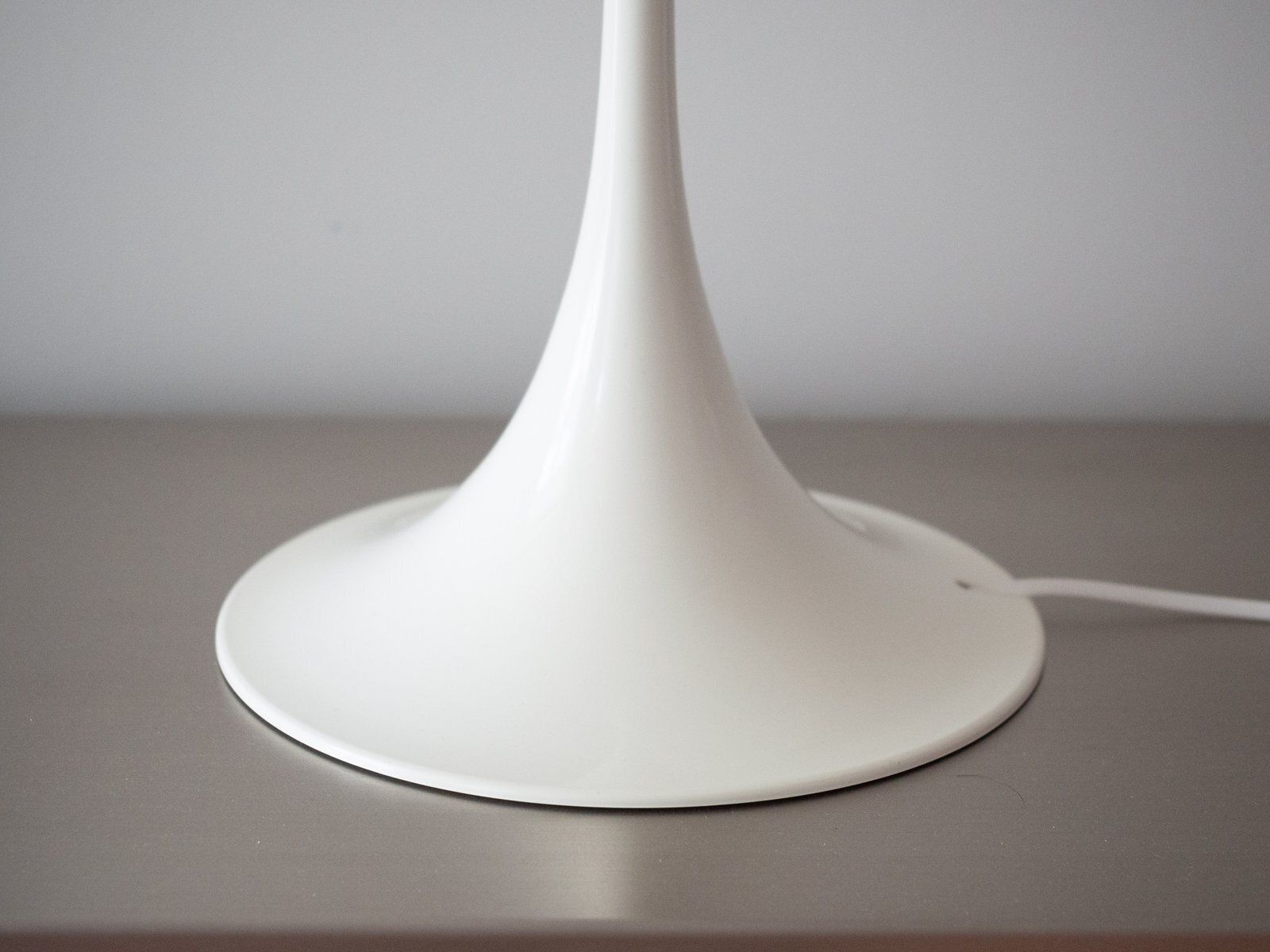 Vintage Deense Panthella tafellamp van Verner Panton voor Louis Poulsen, 1971 photo Verlichting