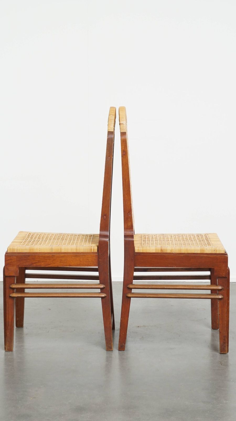 Nice Set Of Two Art Deco Design Dining Chairs With A Wooden Frame And A Removable Fabric Seat photo 328.0