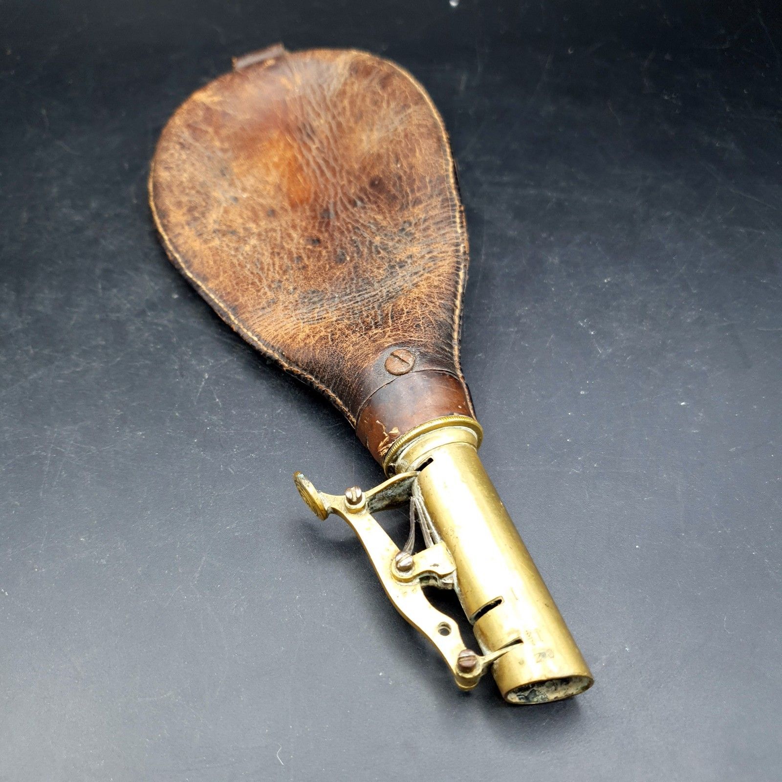 Antiek Victoriaans leren hagelflesje W Bartram & Co messing jacht schietsport ca. 1870 photo vinterior