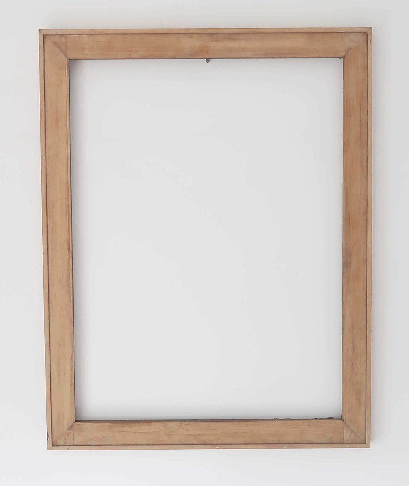 Grote antieke houten fotolijst van grenenhout. Engels, 19e eeuw