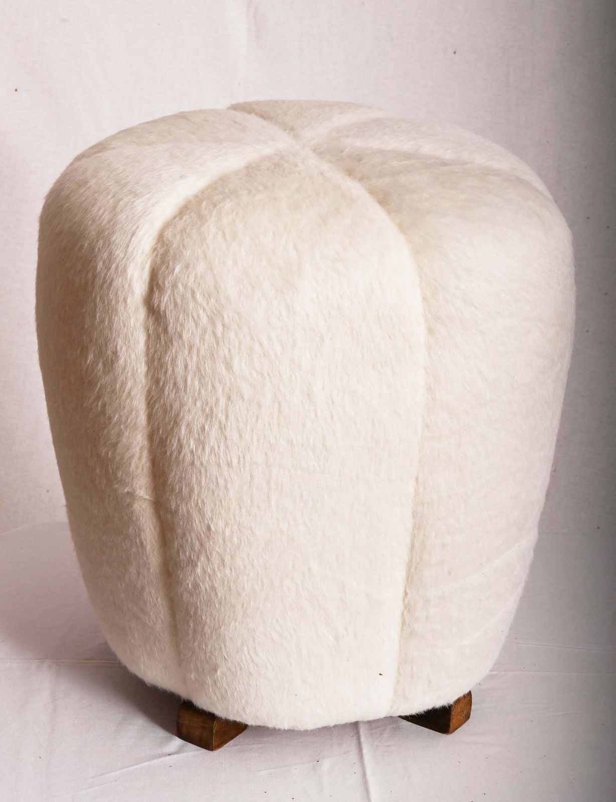 Art Deco kruk ottoman, voetenbank van Jindrich Halabala photo furniture