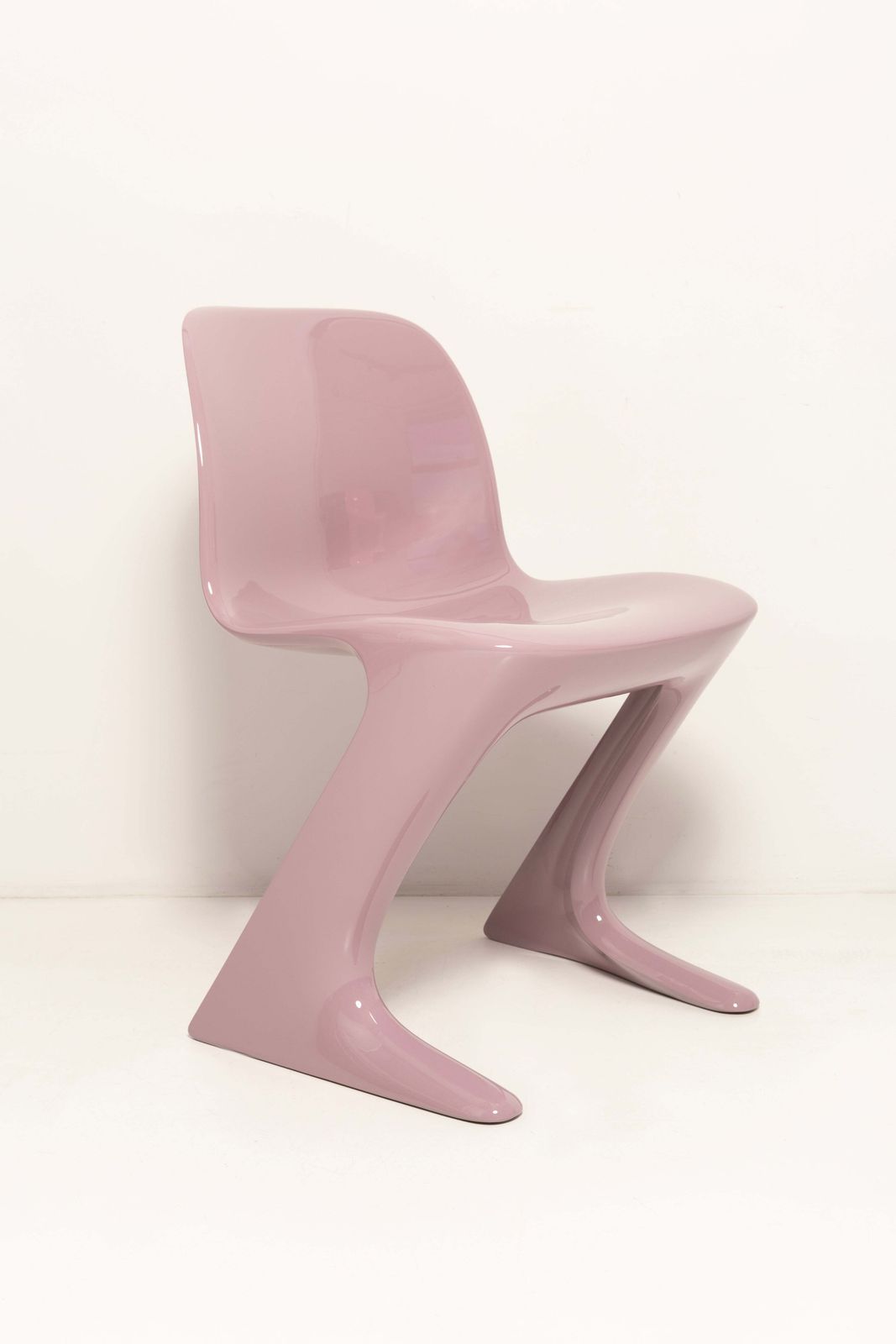 Pastel Violet Kangaroo Chair, ontworpen door Ernst Moeckl, Duitsland, 1968 photo for sale