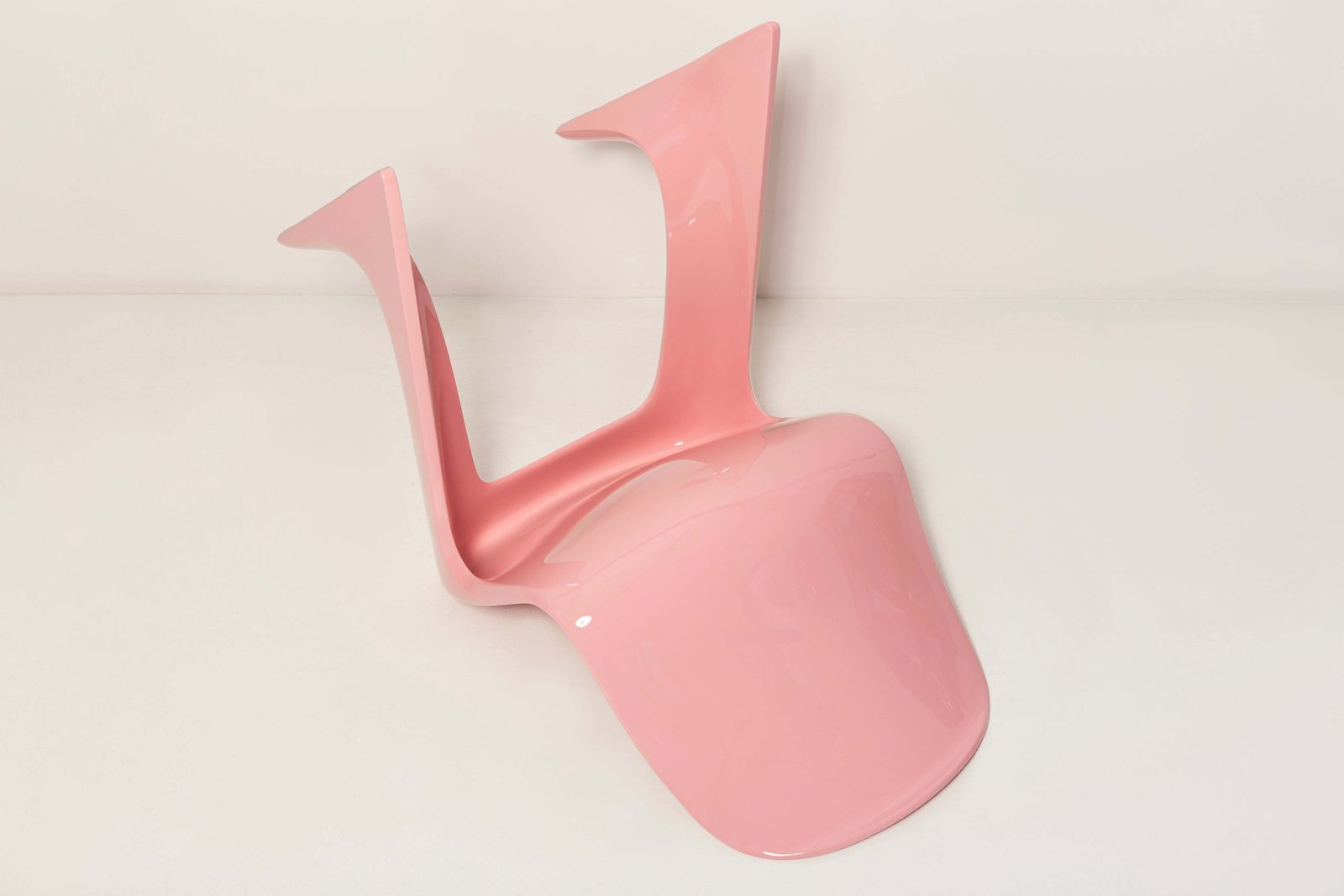 Set Of Six Light Pink Kangaroo Chairs Designed By Ernst Moeckl, Germany, 1968 photo vinterior