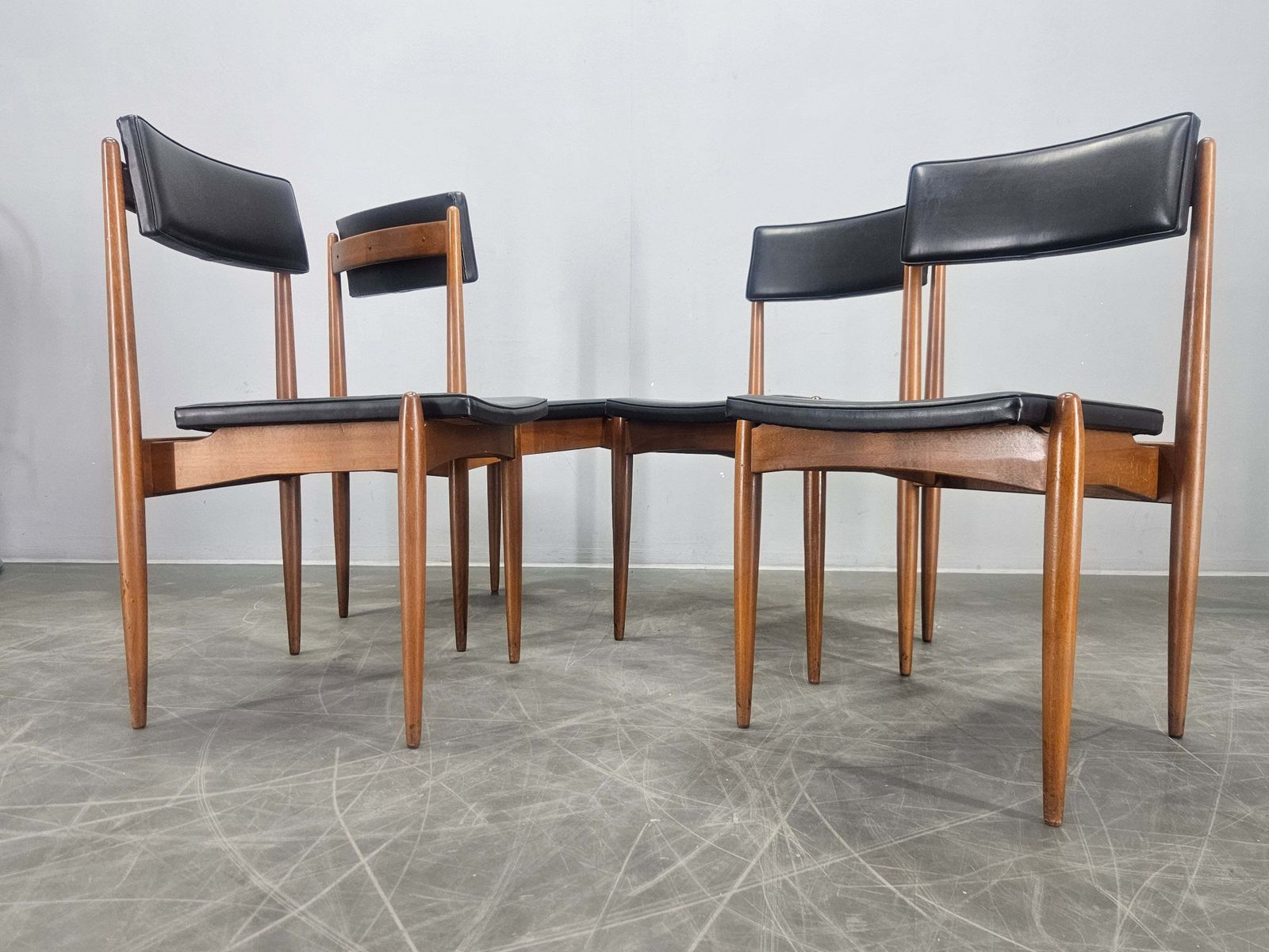 Mobilier Ensemble de quatre fauteuils de salle à manger mid-century rares, Danemark, années 1970 photo