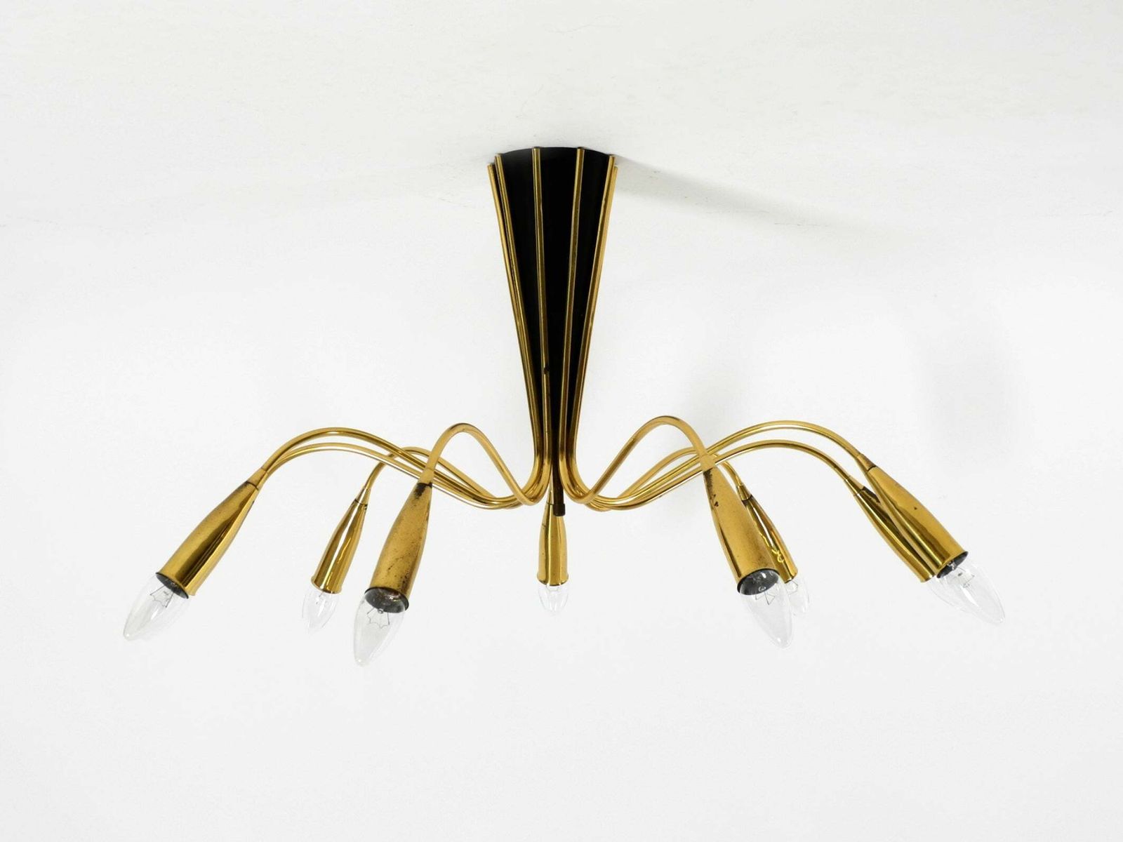 Grote mid-century modern messing Sputnik plafondlamp met 9 armen photo Verlichting