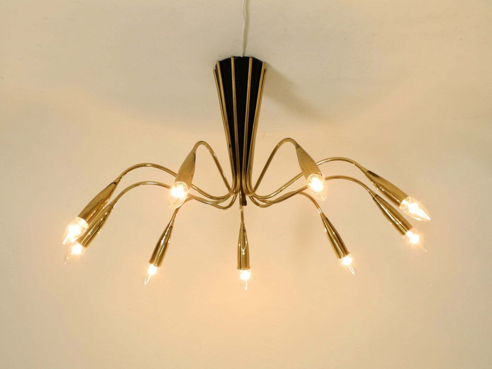 photo for sale Grote mid-century modern messing Sputnik plafondlamp met 9 armen