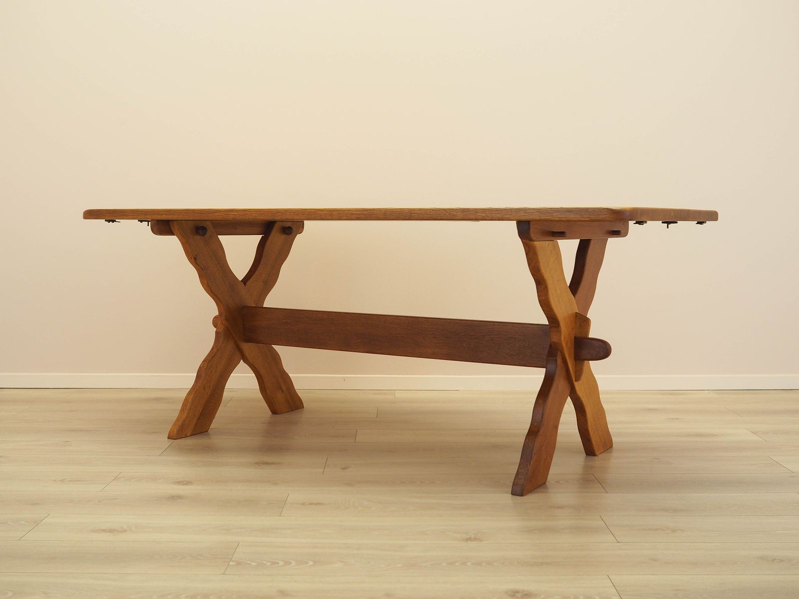 Deense Uitschuifbare Eiken Eettafel Ontworpen Door Henning Kjærnulf, jaren 1960 photo furniture