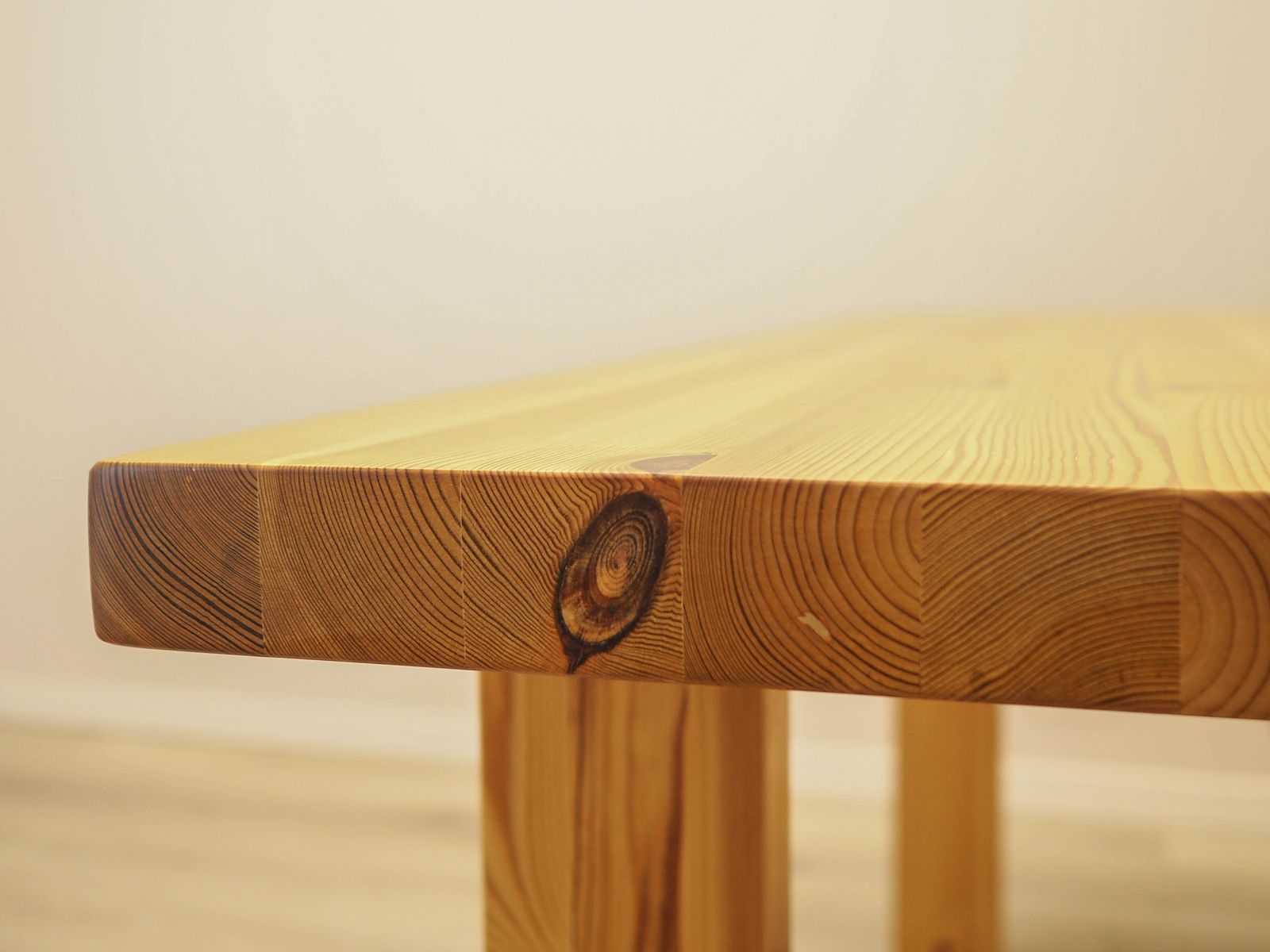 Deense massief grenen eettafel in Scandinavisch modern stijl, jaren 1980 photo vintage