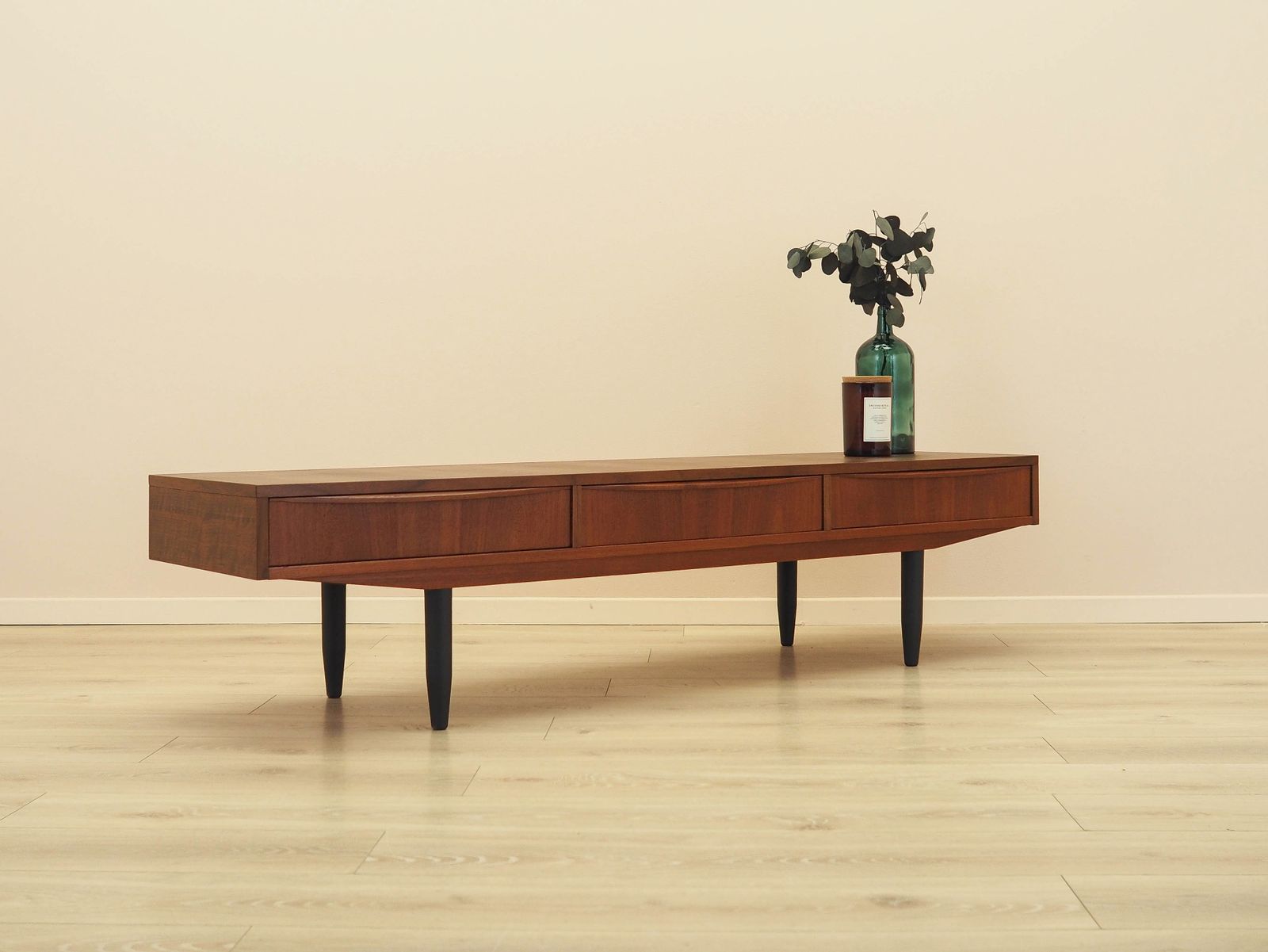 Deens Teakfineer Dressoir met Drie Lades, jaren 1970 photo 2019.0