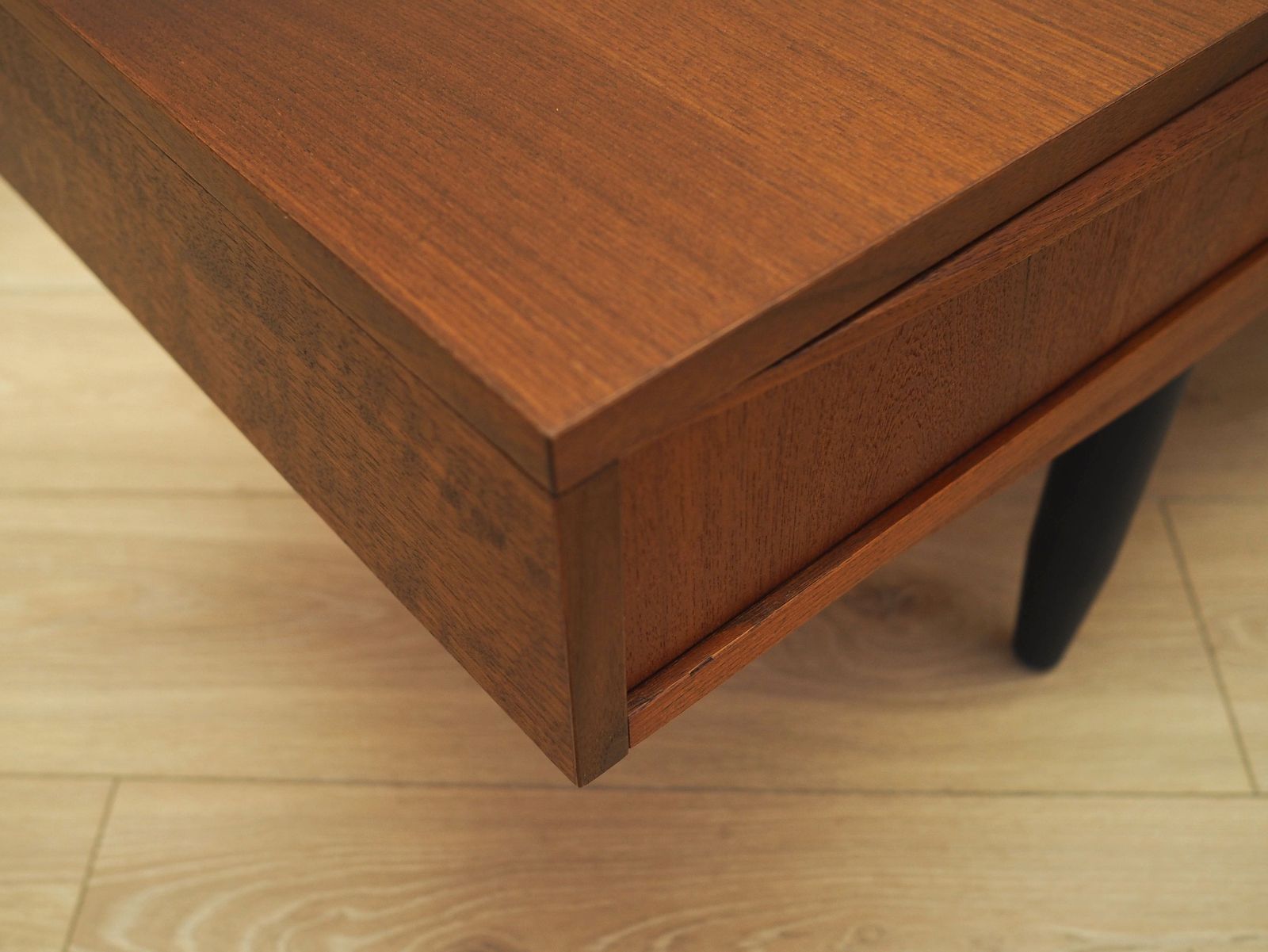 Deens Teakfineer Dressoir met Drie Lades, jaren 1970 photo vintage