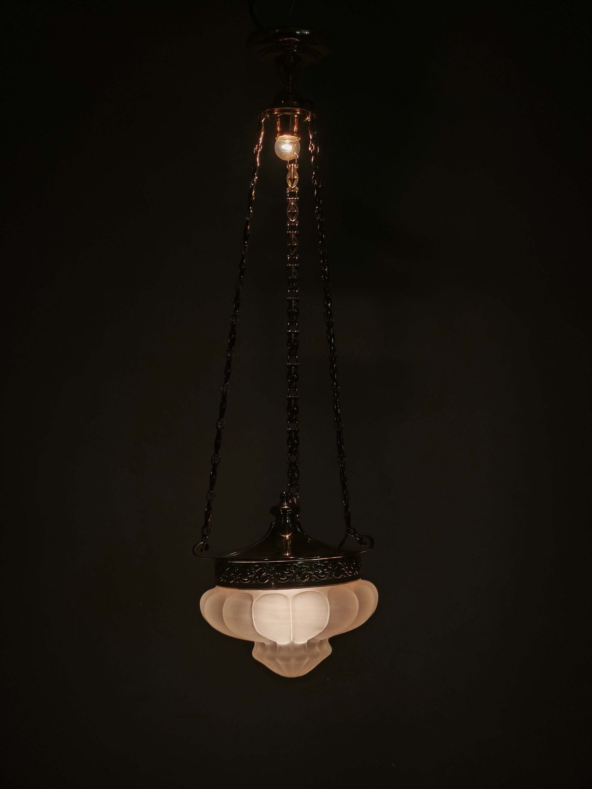 photo buy Art Nouveau Messing en Opaalglaszen Secession Hanglamp, Tsjechoslowakije, jaren 1900