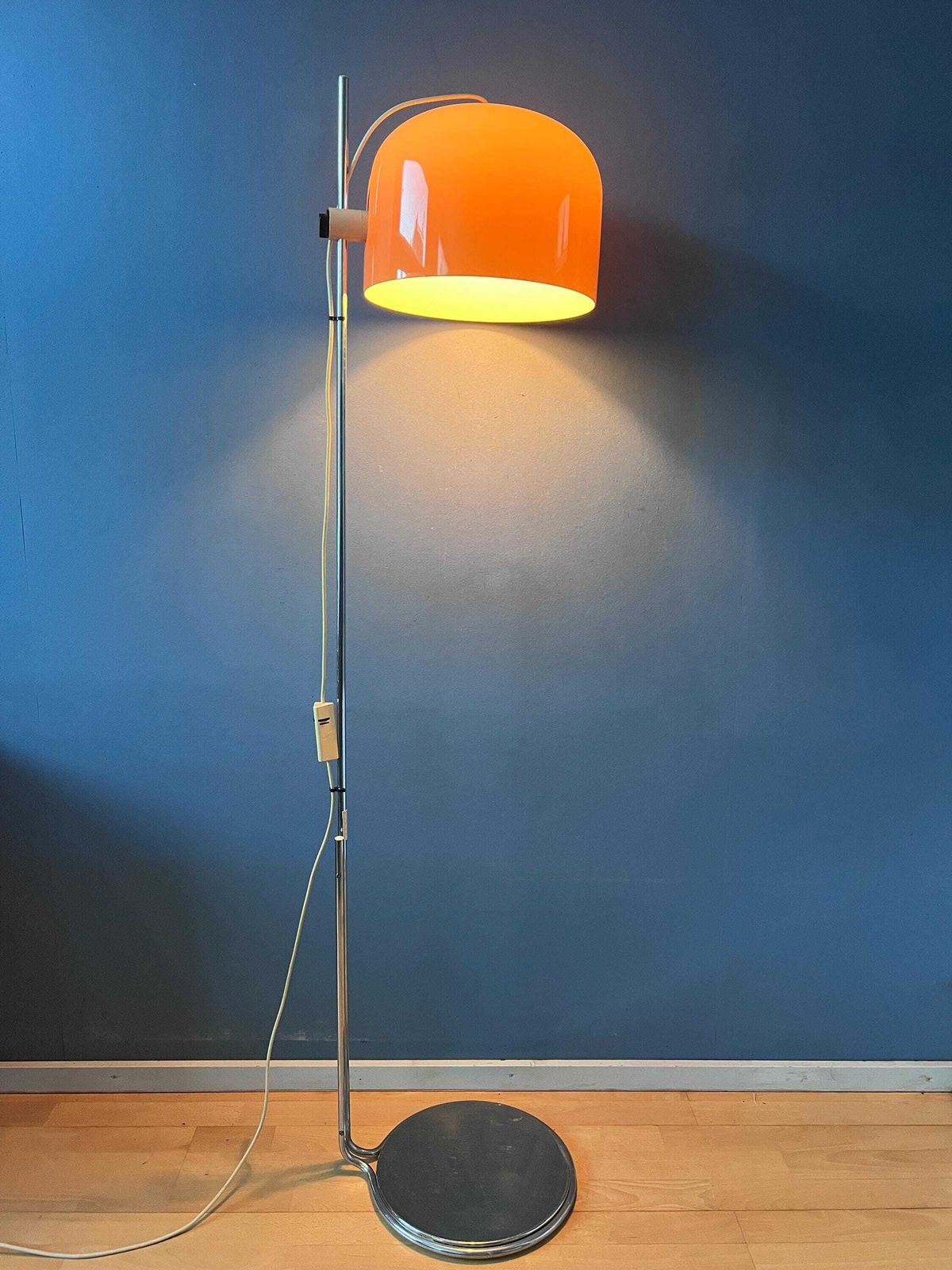 Guzzini Forma Space Age Floor Lamp Chrome Base Orange Shade photo furniture