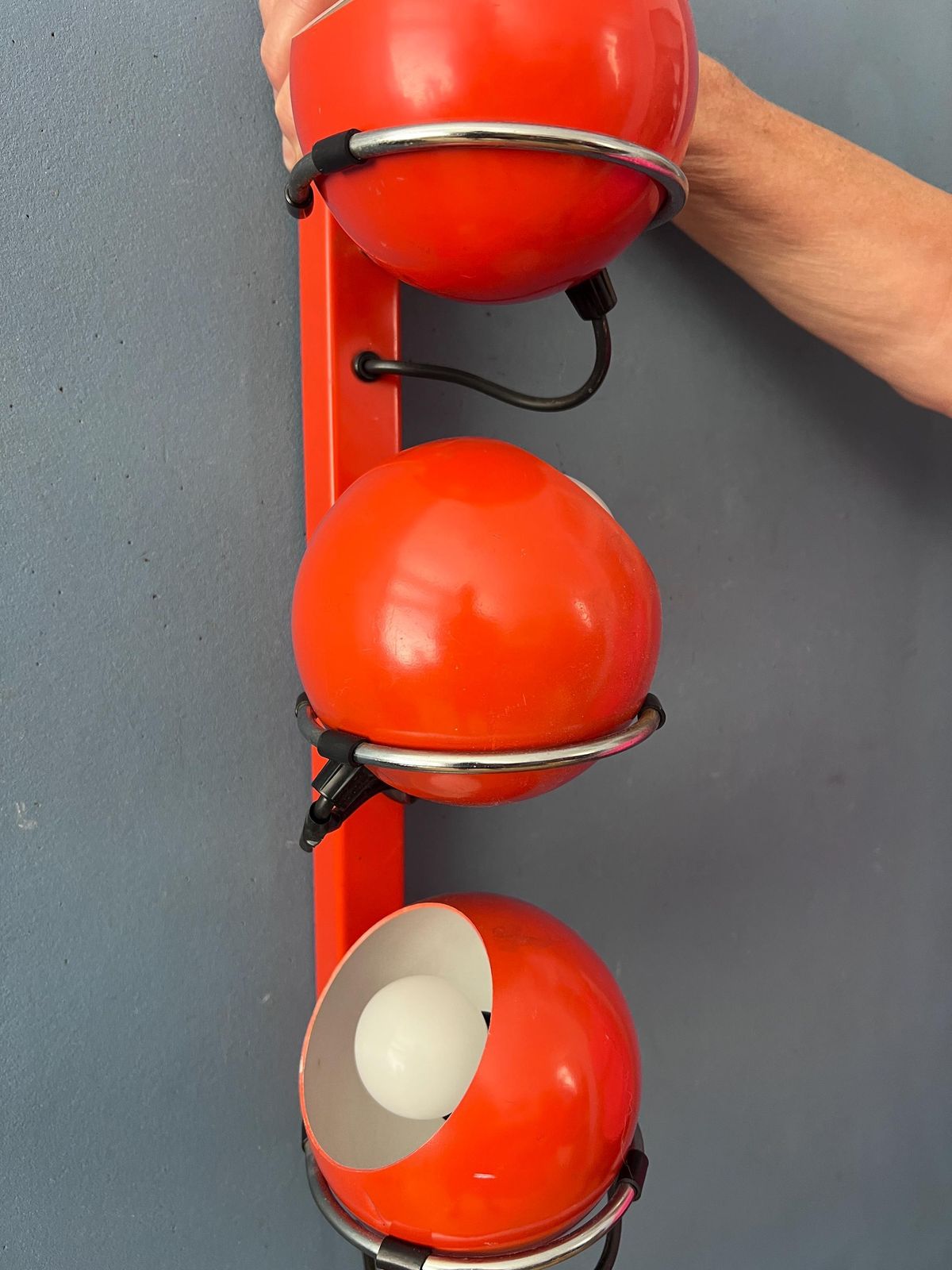 340.0 Mid Century rode Gepo Space Age Eyeball wandlamp photo