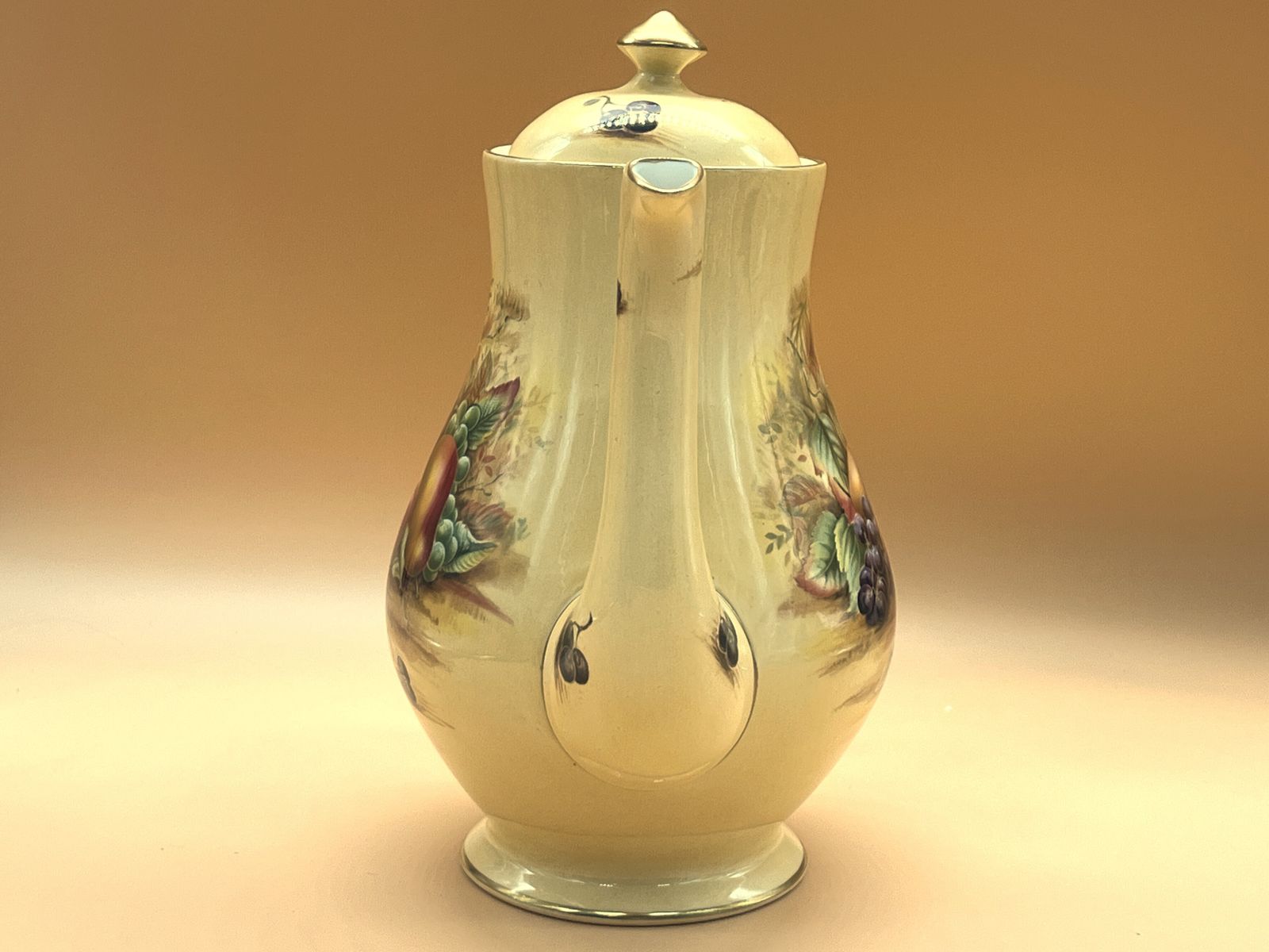 Aynsley China Orchard Gold Design Large 2 Pint Capacity New / Unused Coffee Pot. photo furniture