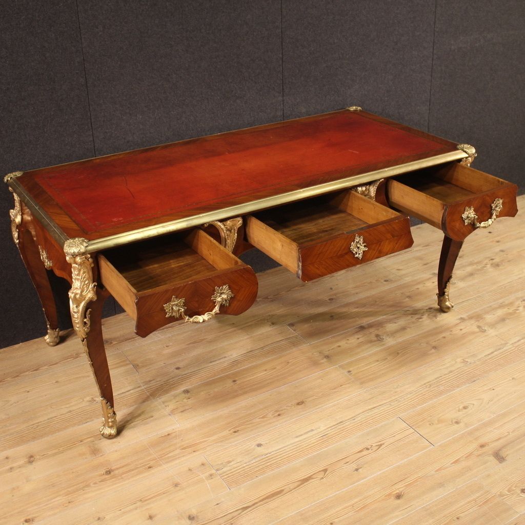 photo furniture Bureau de style Louis XV, première moitié du XXe siècle
