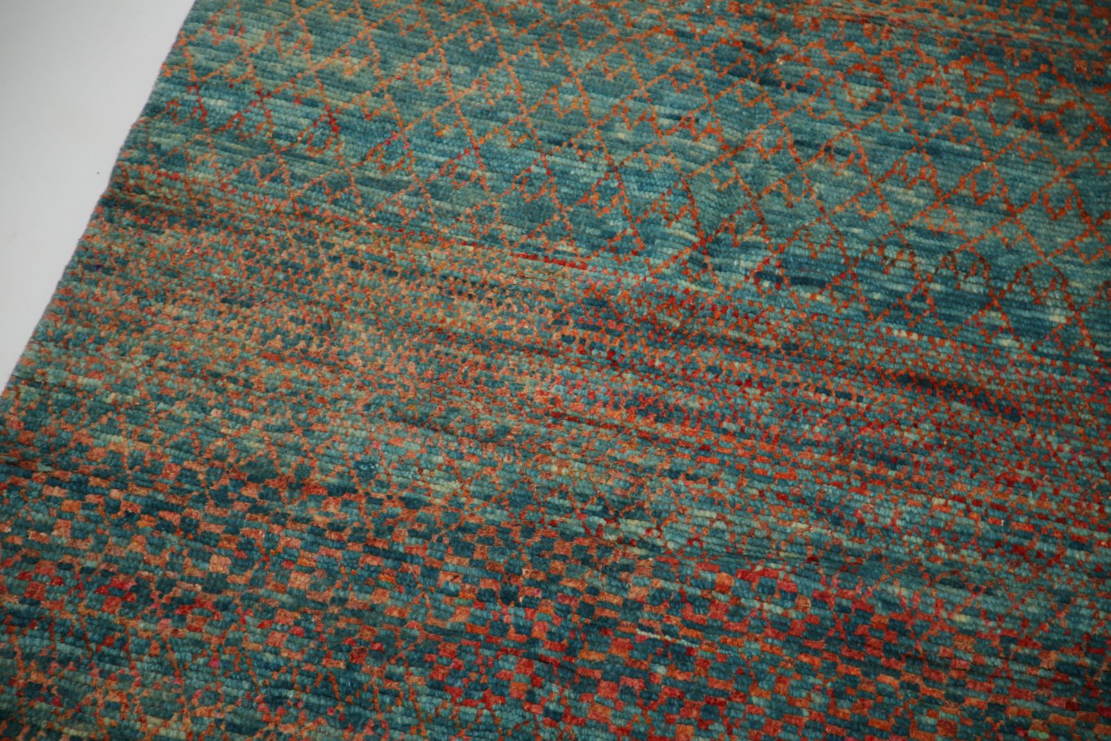 Tapis en laine tissé à la main, sarcelle et terre cuite, contemporain, Inde (8'1" x 10'4") photo for sale
