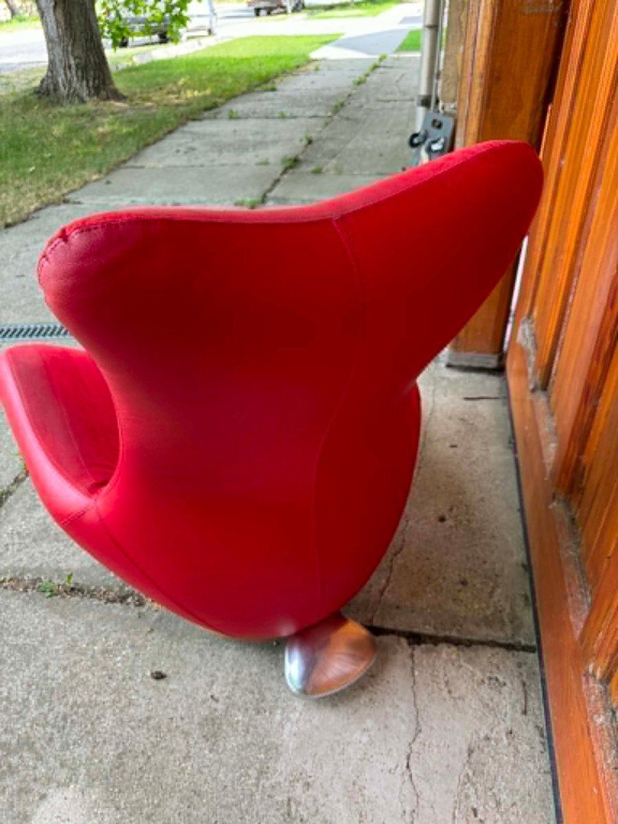 Vintage organische lounge fauteuil in rood fluweel van Leolux, jaren 1970 photo for sale