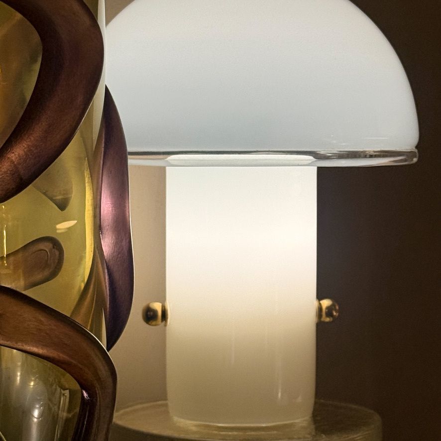 Paire de lampes de table en laiton et verre de Murano lattimo, fin du XXe siècle photo vintage