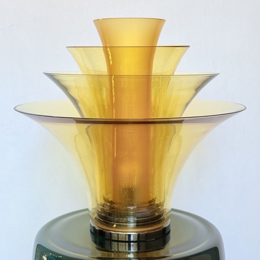 Bronzen messing en geel Murano glazen tafellamp, eind 20e eeuw photo Verlichting