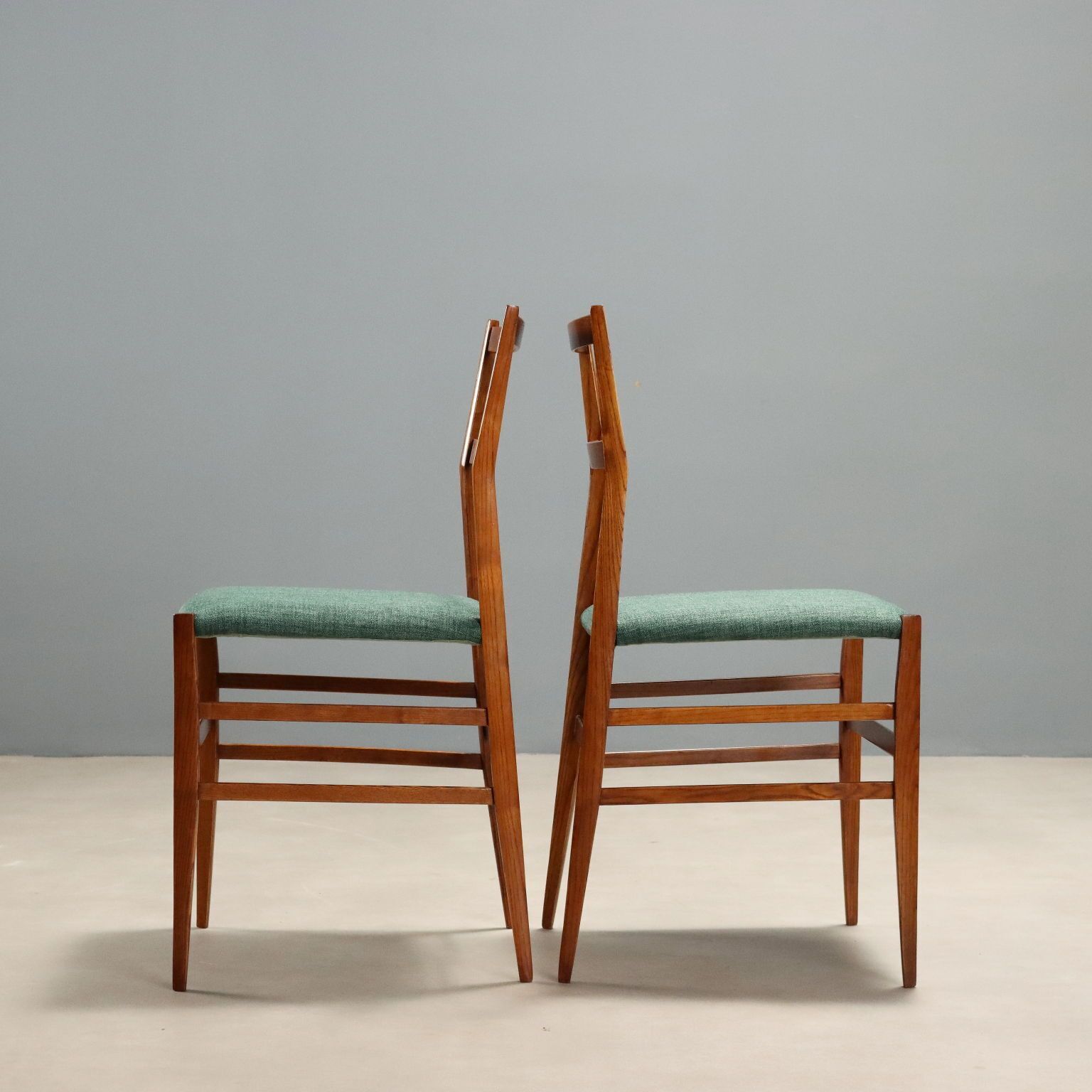Vintage stoelen Cassina 699 Superleggera design Gio Ponti Italië jaren 1960 photo for sale