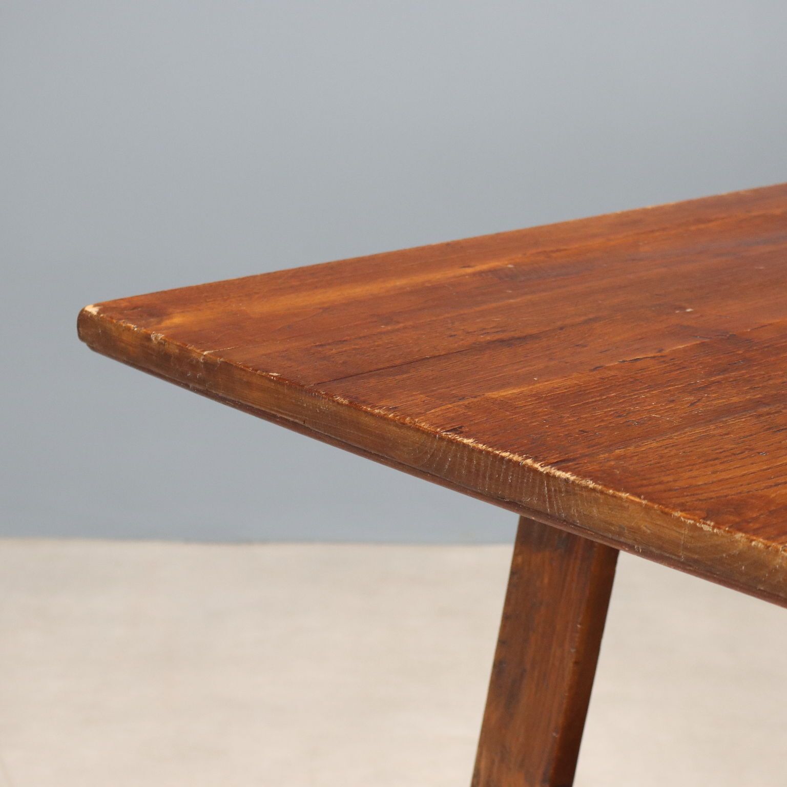 Antieke tafel, eikenhout, Italië, 19e eeuw photo Meubels