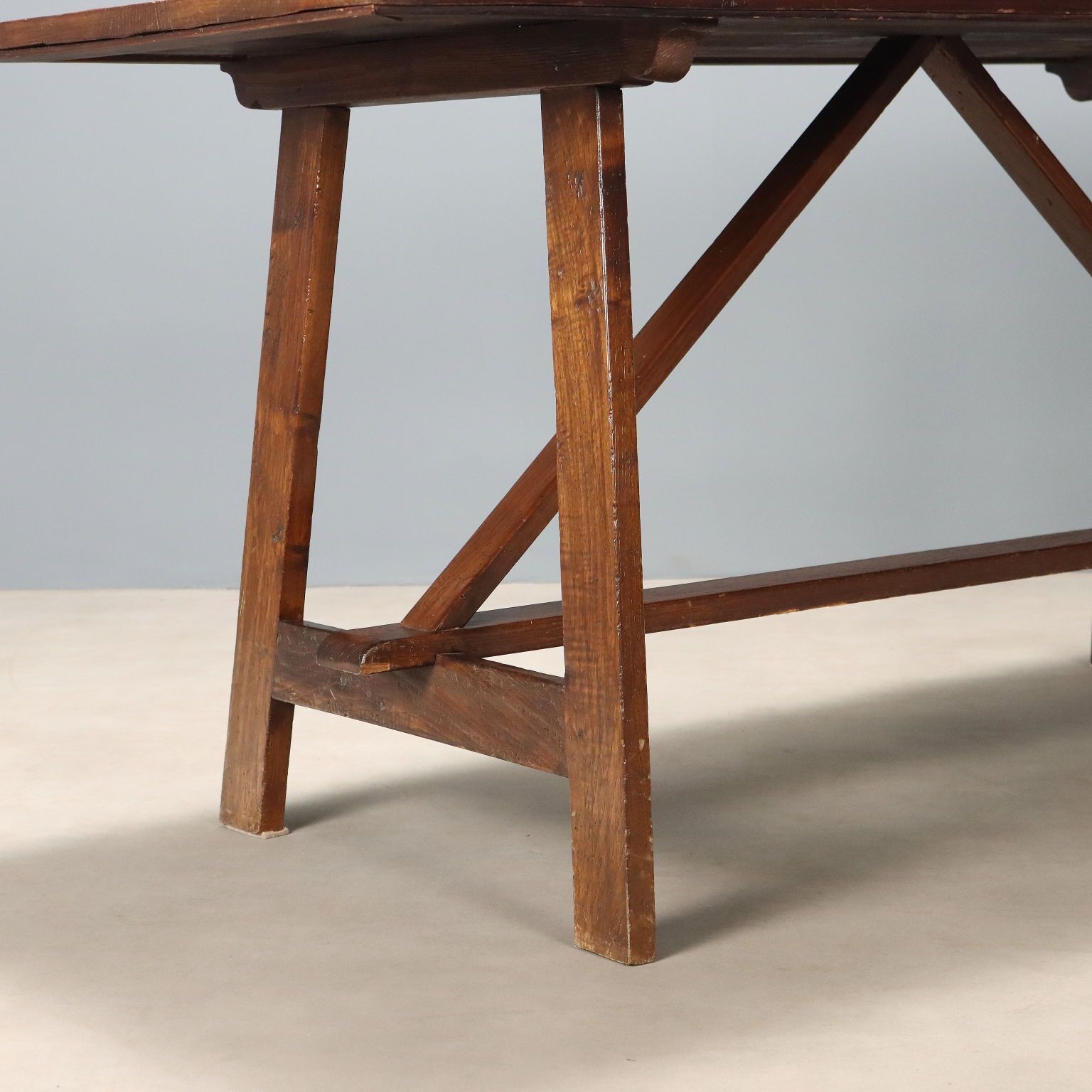 Antieke tafel, eikenhout, Italië, 19e eeuw photo vinterior