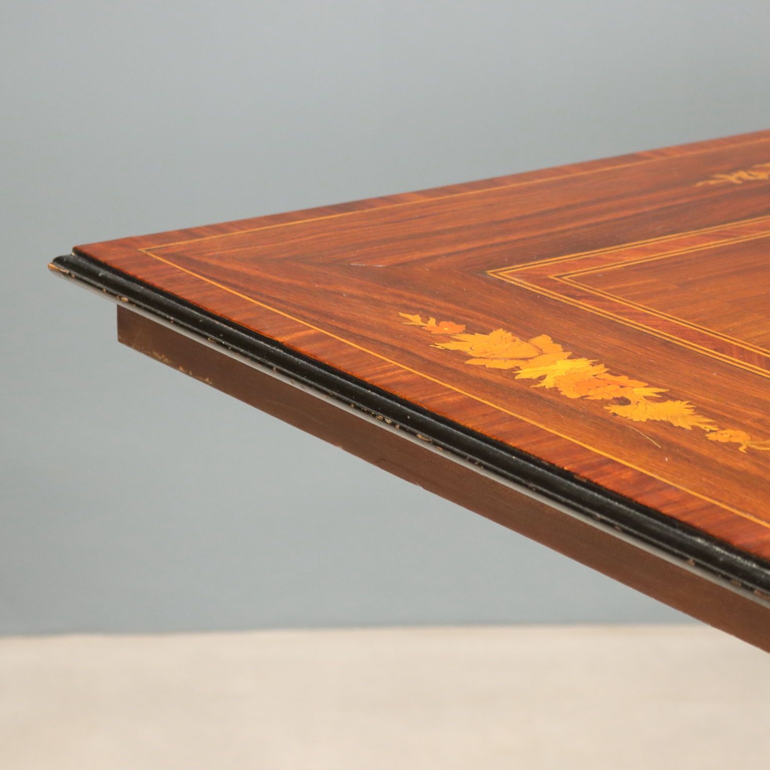 Antique Table Bois De Violette Mahogany Inlays Italy XIX Century photo for sale