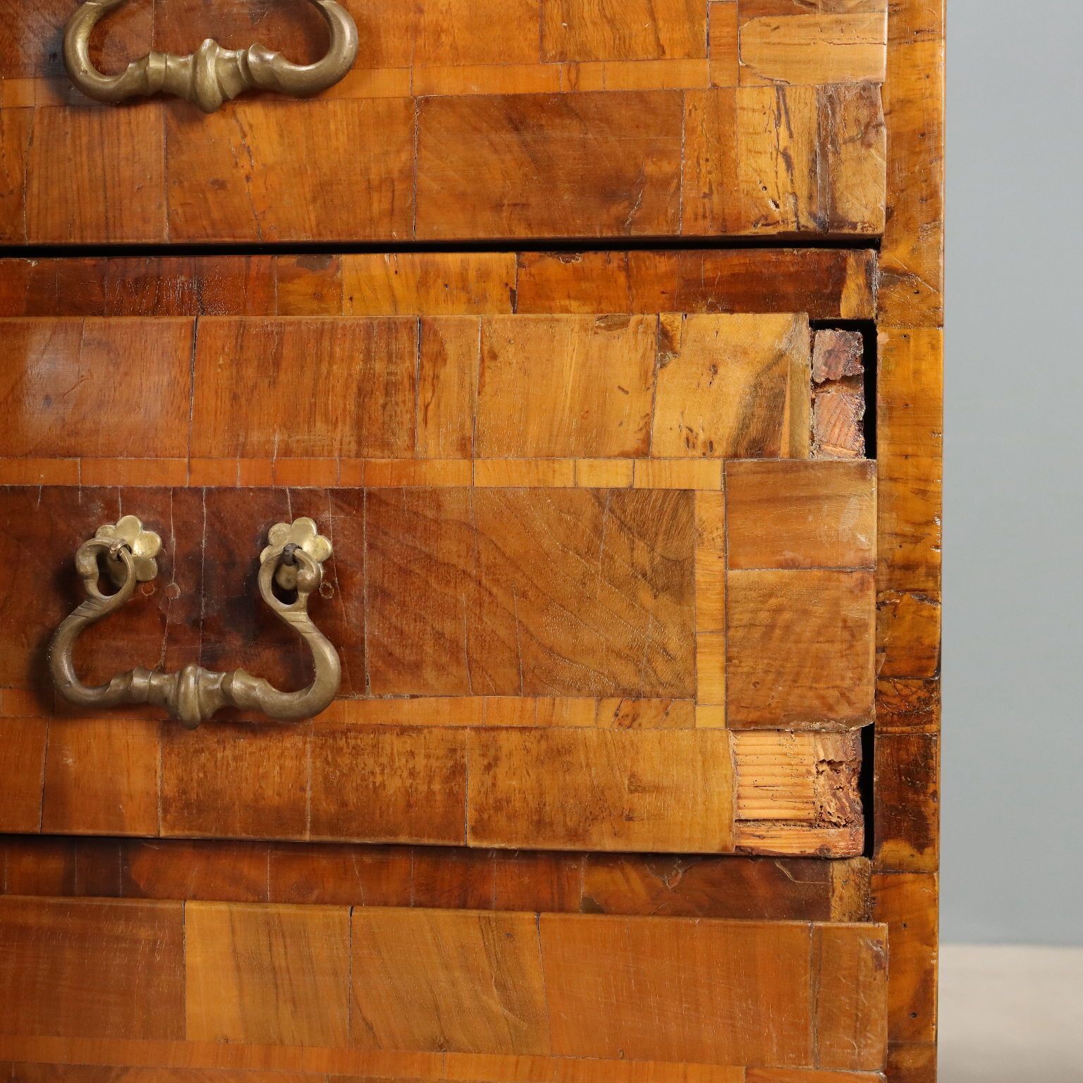 photo furniture Walnut Bureau   Italy 18th Century