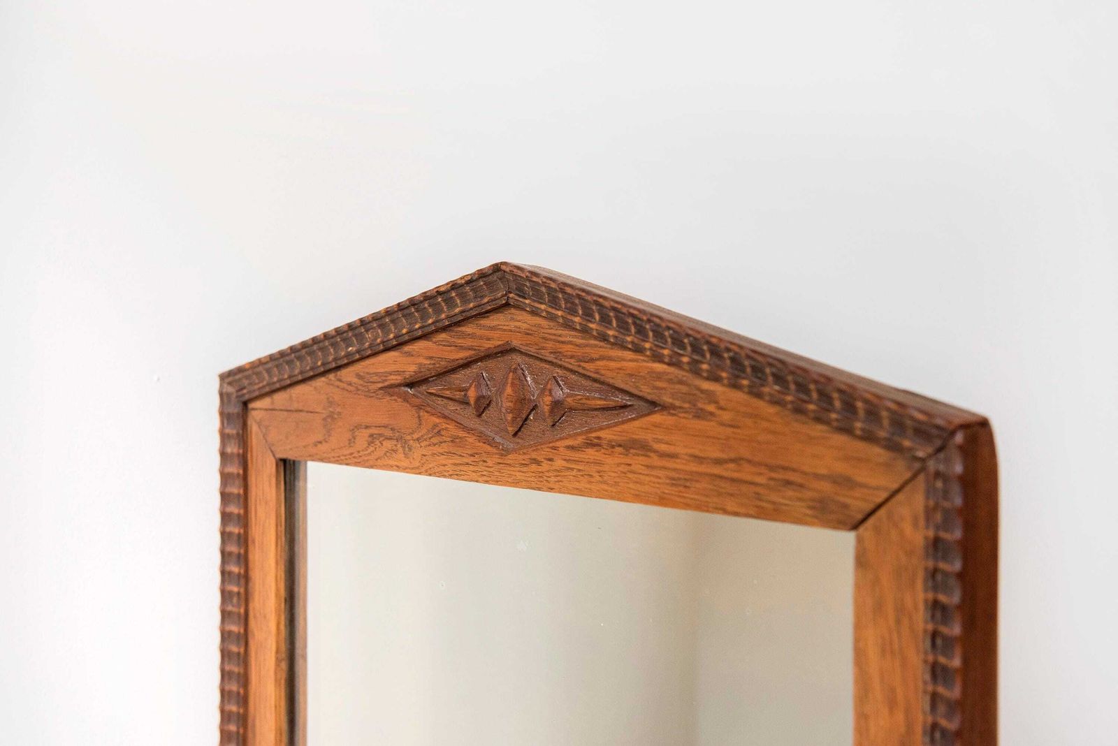 Antieke Nederlandse Amsterdamse School spiegel - Art Deco eiken wandspiegel - jaren 1920 geometrische houten spiegel photo for sale