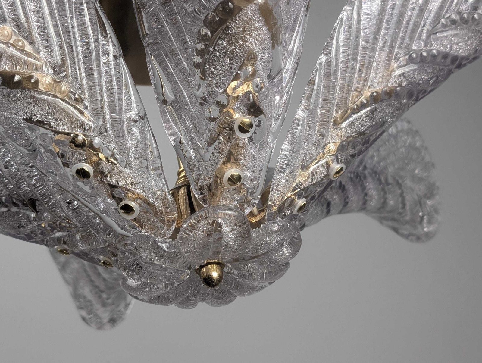 photo furniture Grand plafonnier Mazzega en verre de Murano, feuilles de palmier, Art déco, Italie, années 1960
