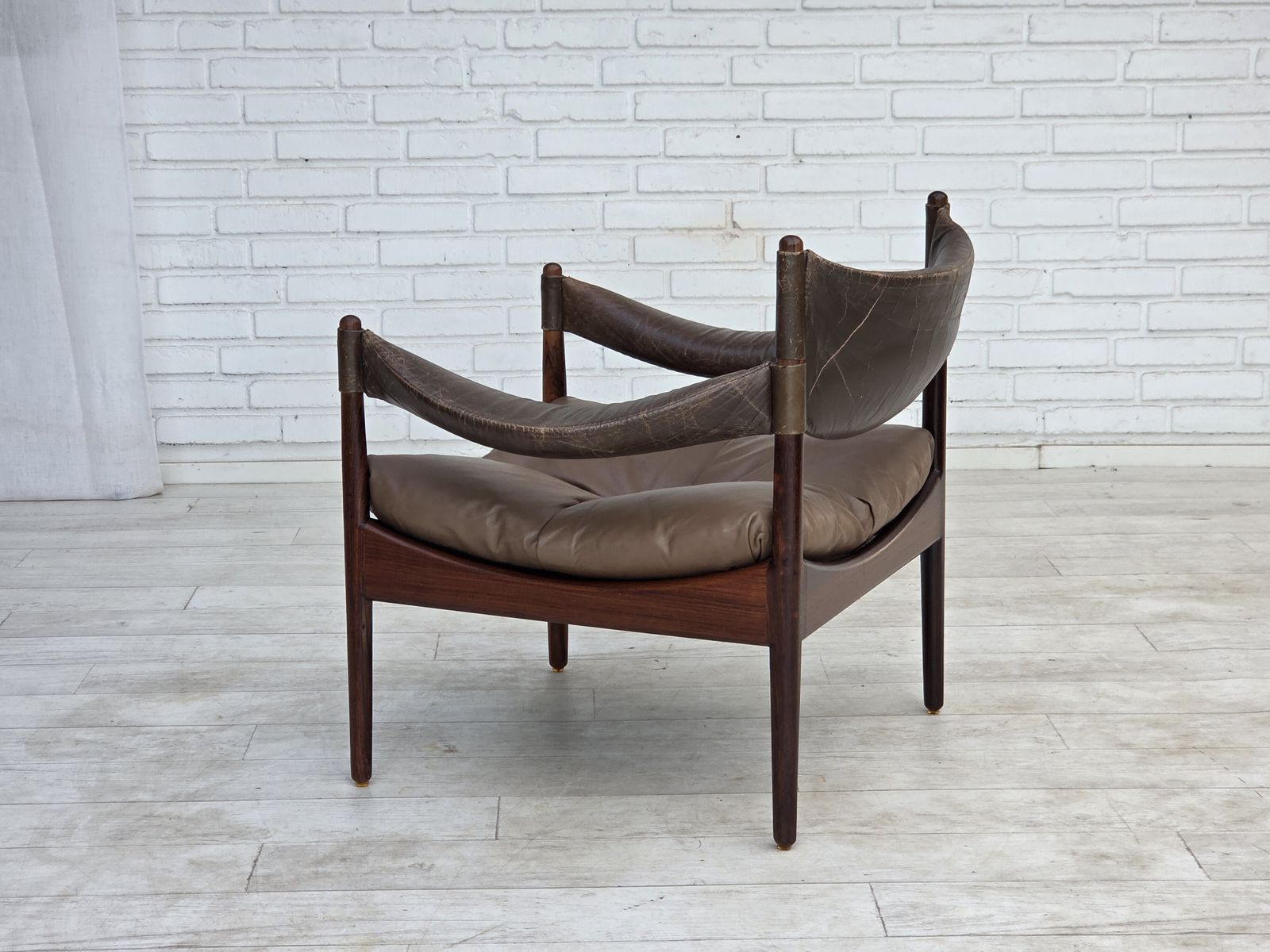 photo vintage Ca. jaren 1970, Deens design van Kristian Vedel, fauteuil model "Modus".