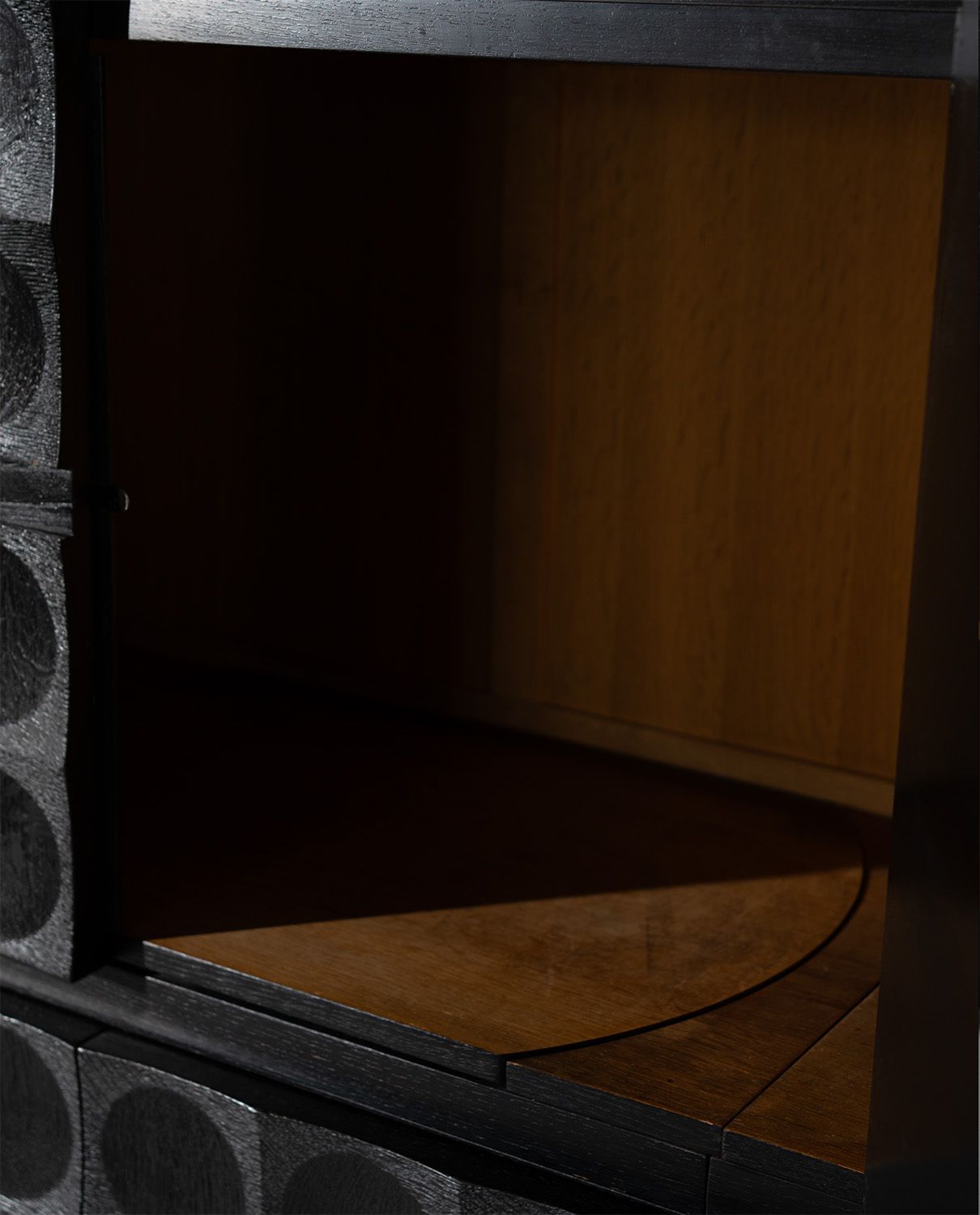photo furniture Brutalist Cabinet in Black Stained Oak, J. Batenburg, België, jaren 1970