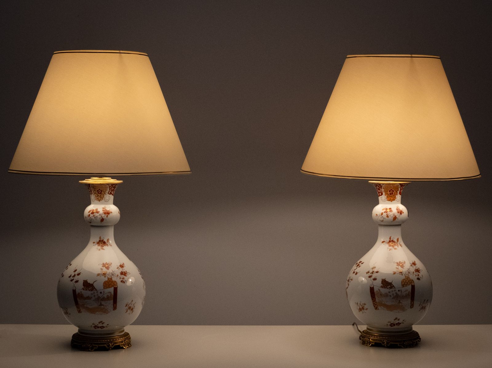 photo for sale Grote handgeschilderde Chinoiserie tafellampen, ca. jaren 1950, Frankrijk