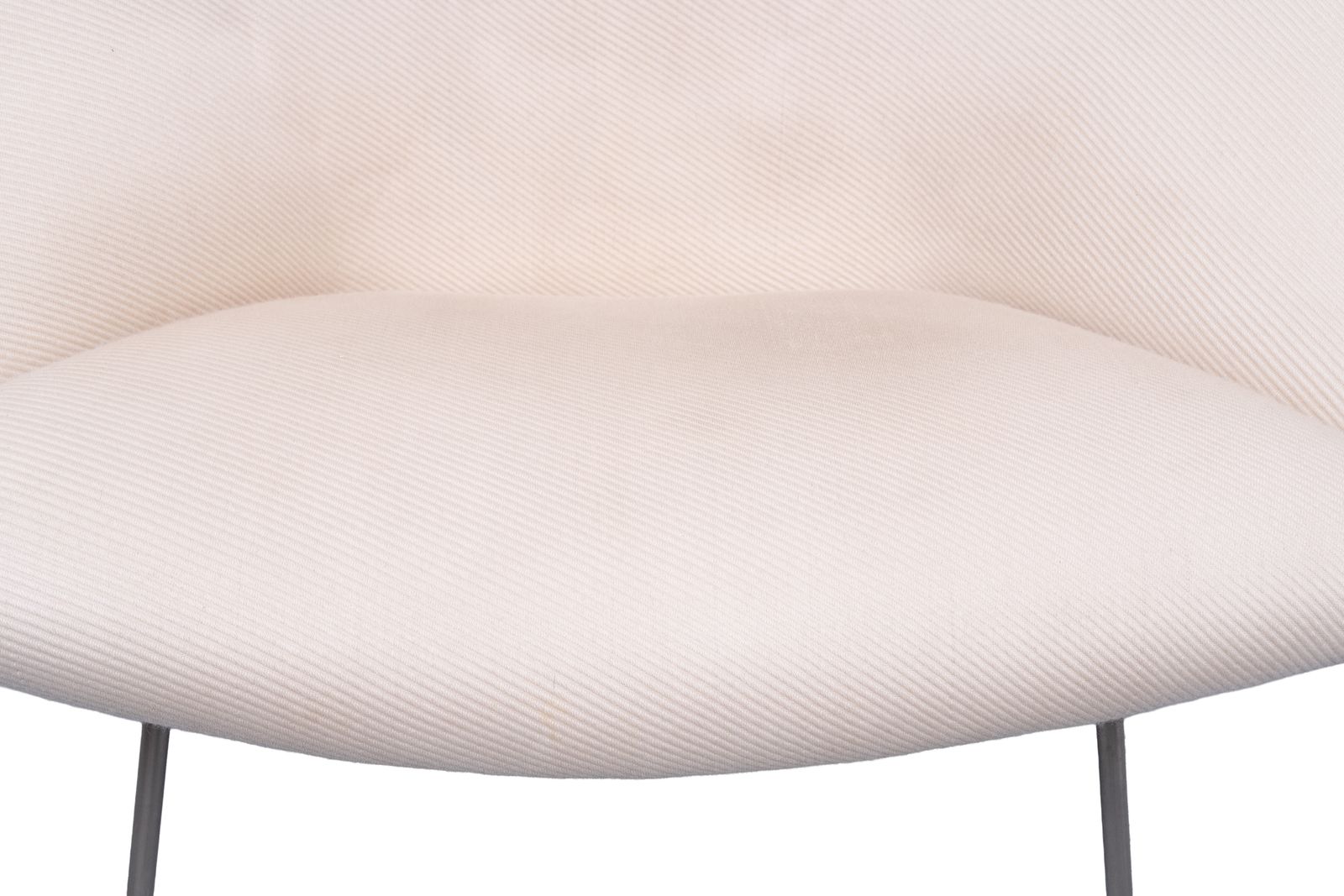 photo furniture Artifort Oyster fauteuil van ontwerper Pierre Paulin