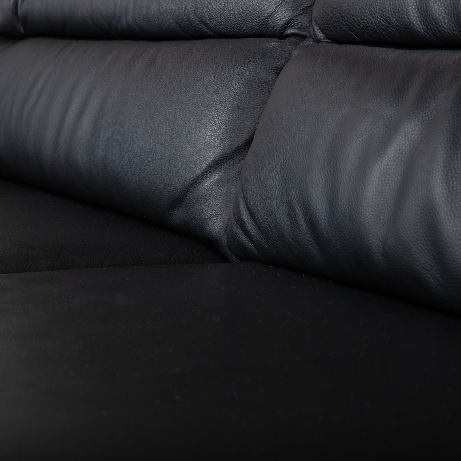 Canapé 2 places Himolla Sleepoly en cuir noir photo Mobilier