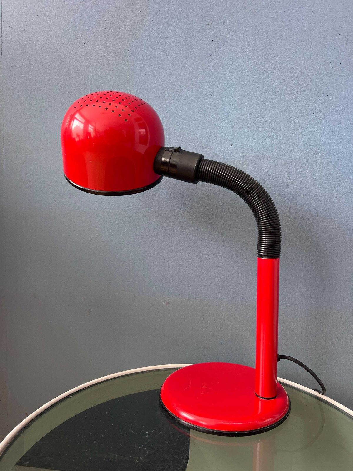 photo for sale Mid-Century Flexibele Rode Space Age Tafellamp