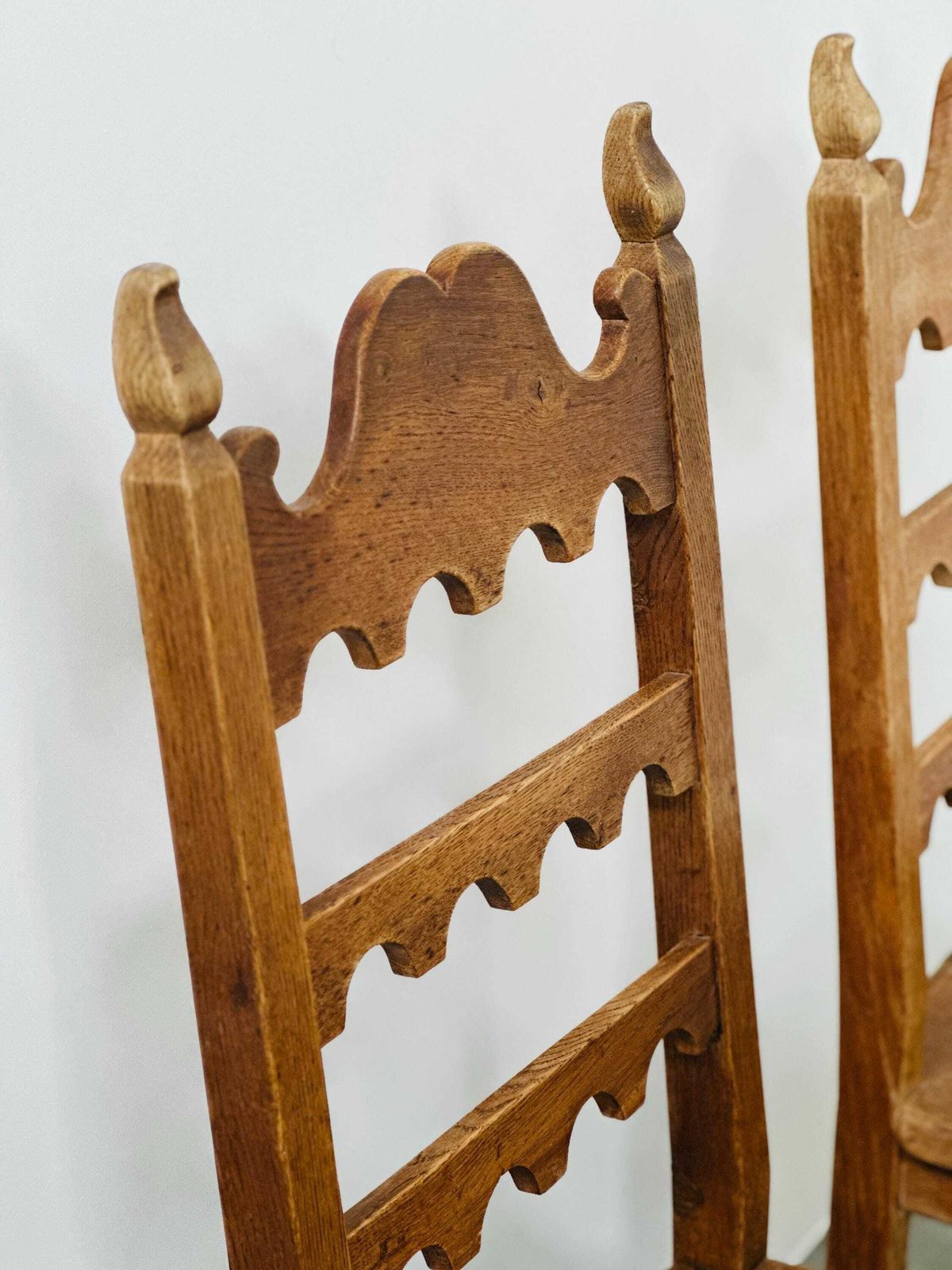 Set Of 6 Vintage Solid Oak High Back Dining Chairs – Rustic European / Spanish Revival Style photo Furniture