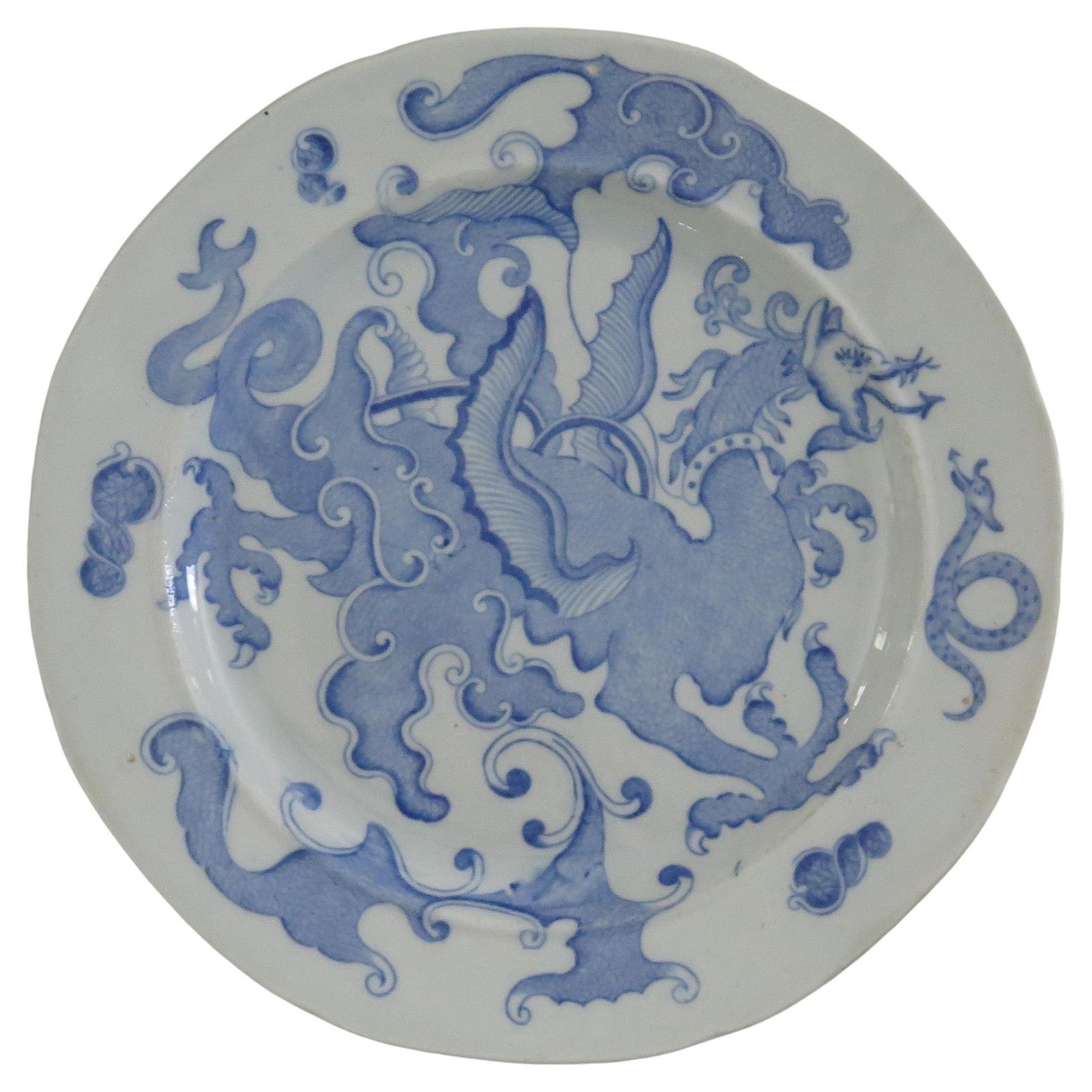Mason's Ironstone dinerbord, blauw Chinees drakenmotief, ca. 1818.