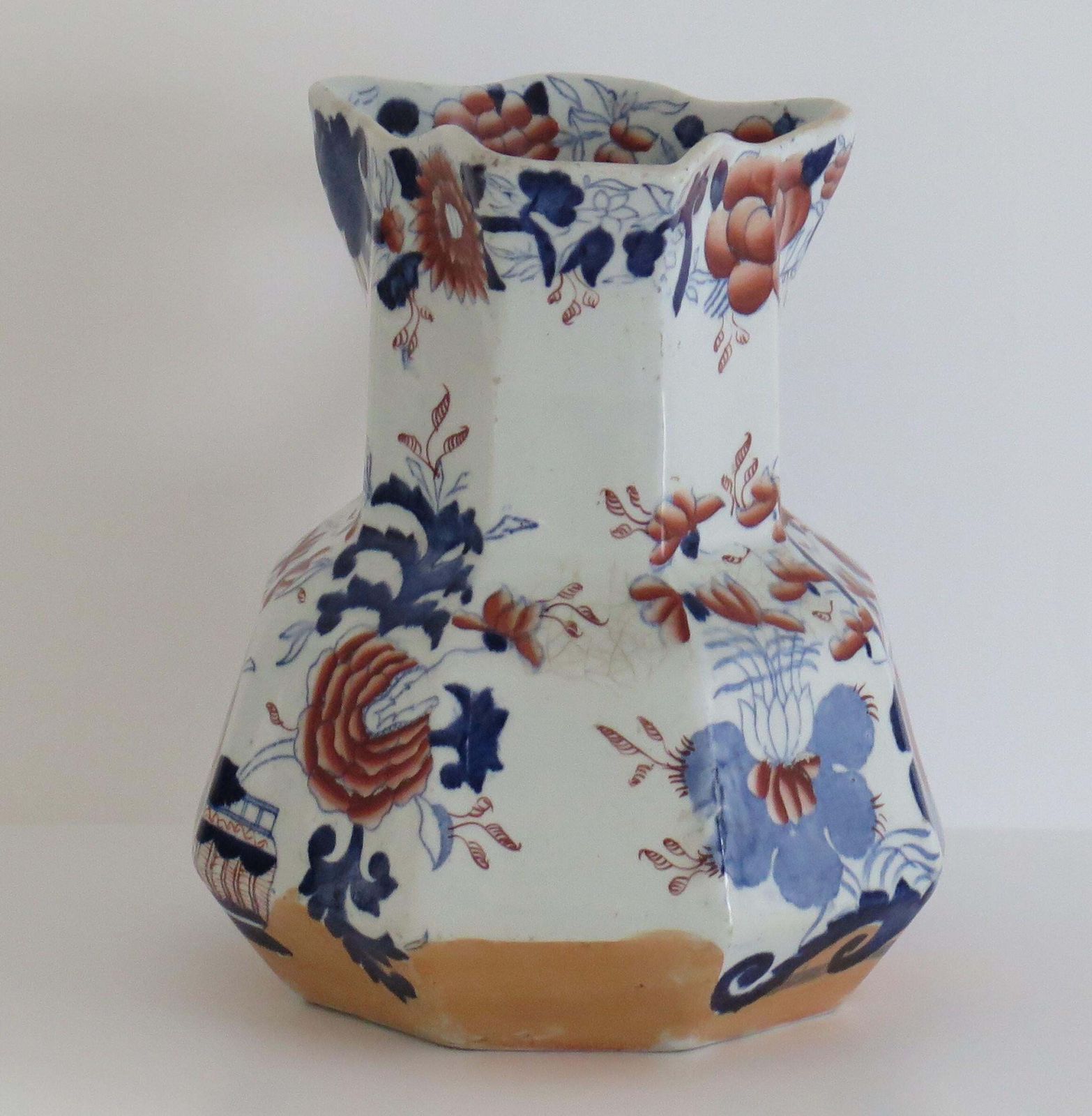 Woonaccessoires Mason's Ironstone Hydra grote kan, Basket Pattern, antieke pitcher, 1830. photo