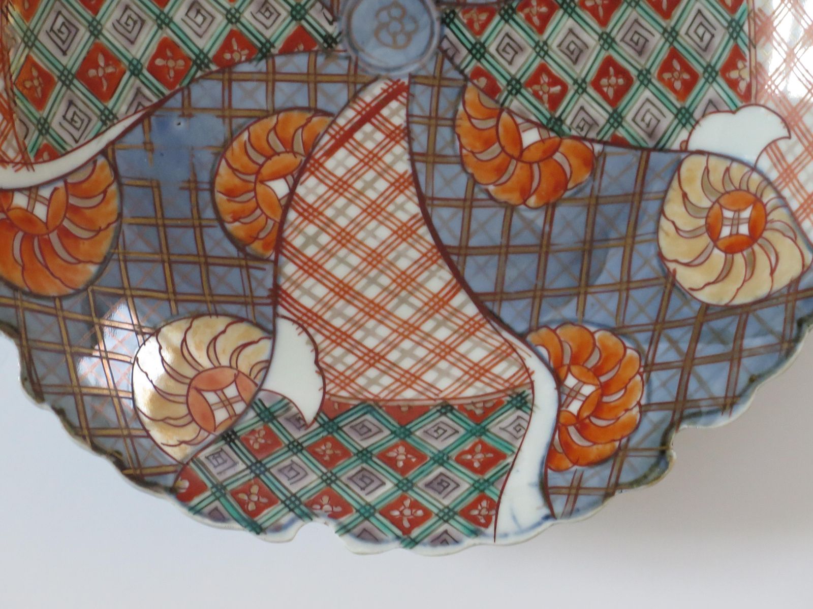 photo furniture Hand Painted Japanese Porcelain Plate, Meiji Period, Circa 1870