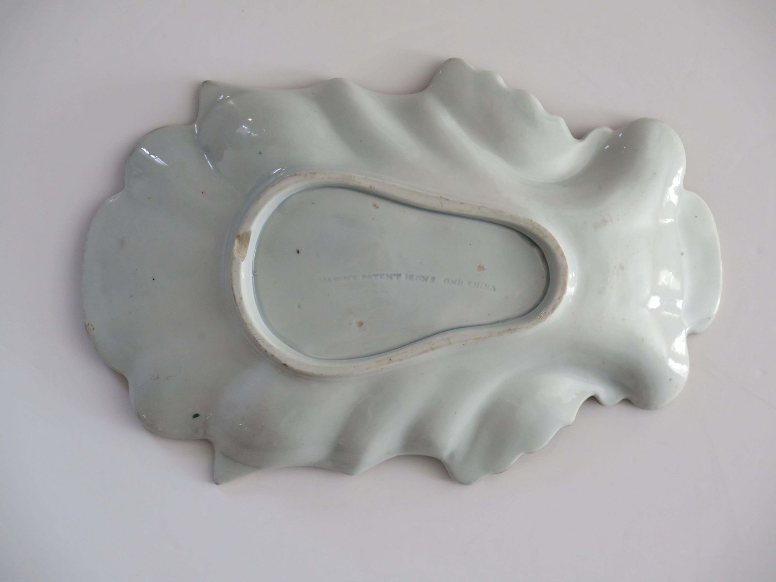240.0 Mason's Ironstone serveerschaal, handgeschilderd met gemengde bloemen, ca. 1818 photo