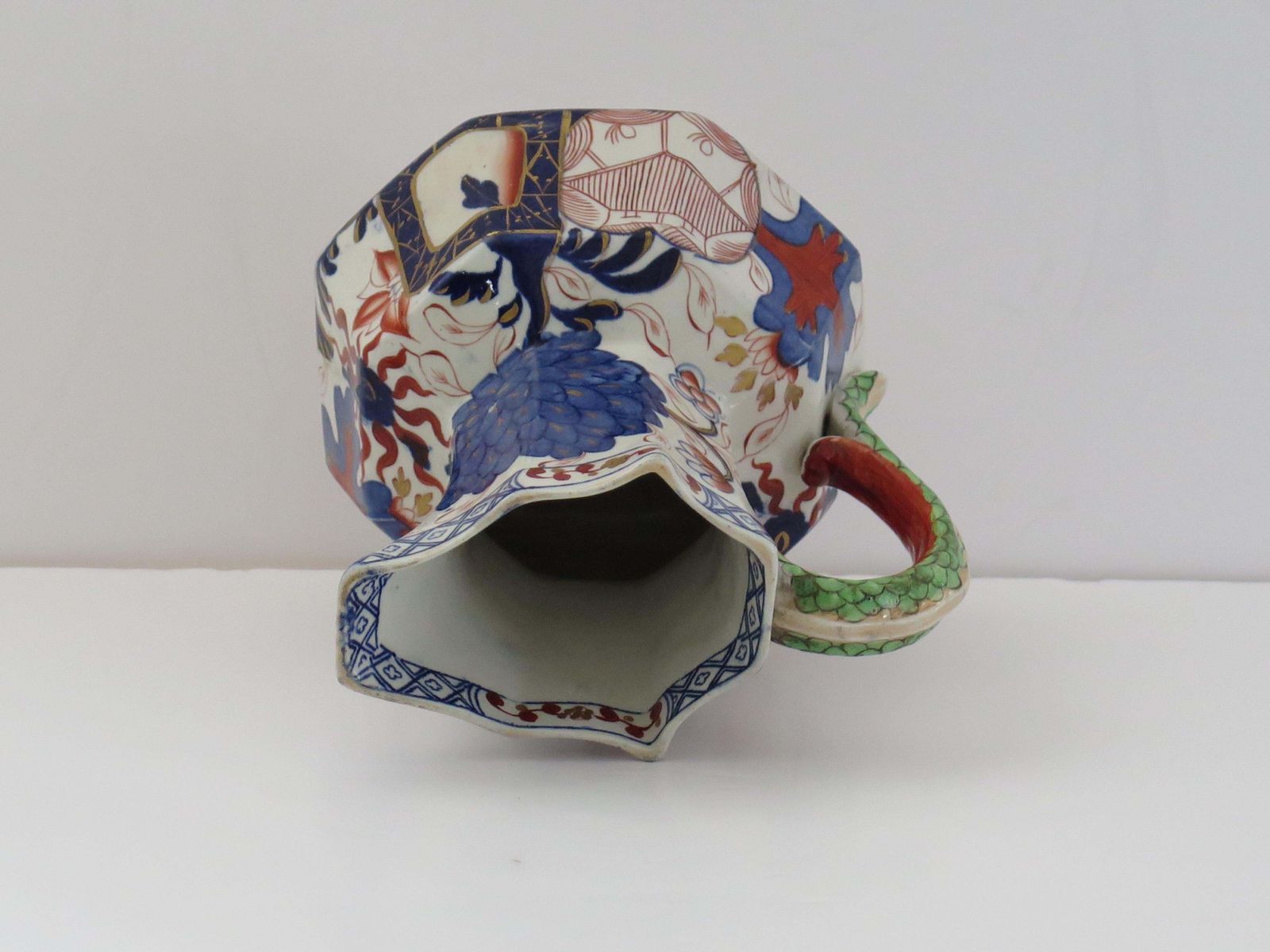 photo furniture Davenport Ironstone Pitcher, Jardinière Pattern, Georgian Circa 1815