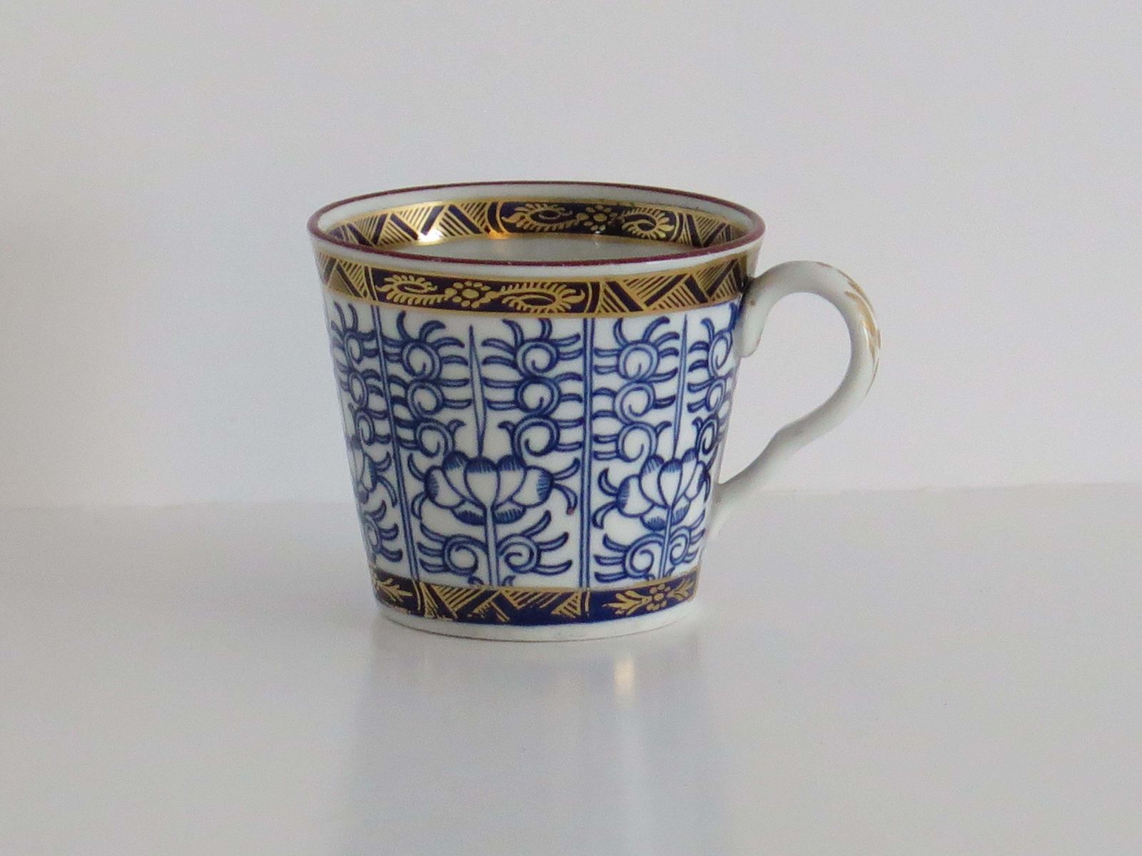 Worcester Barr Period Coffee Cup, Royal Lily Pattern, ca. 1800 photo furniture
