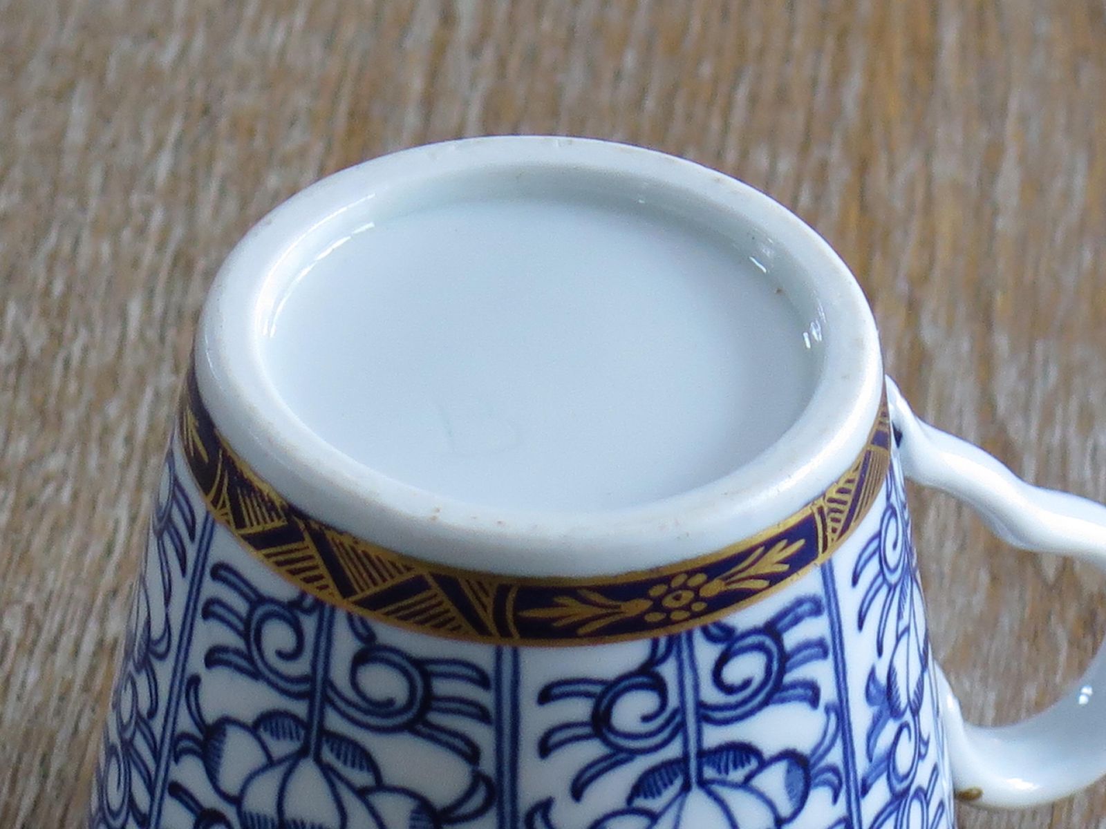 230.0 Worcester Barr Period Coffee Cup, Royal Lily Pattern, ca. 1800 photo