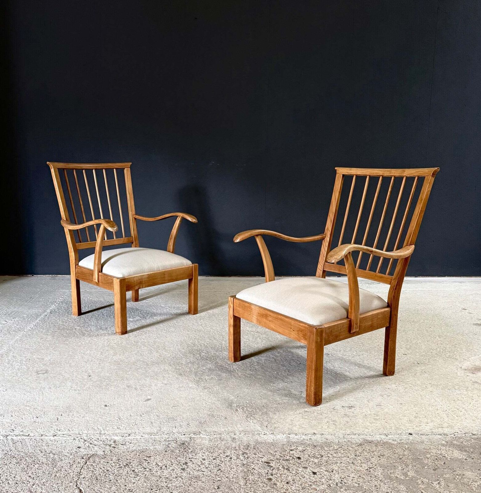 Modernistische Dutch Design Lounge Chairs uit de jaren 1930 van Bas Van Pelt.