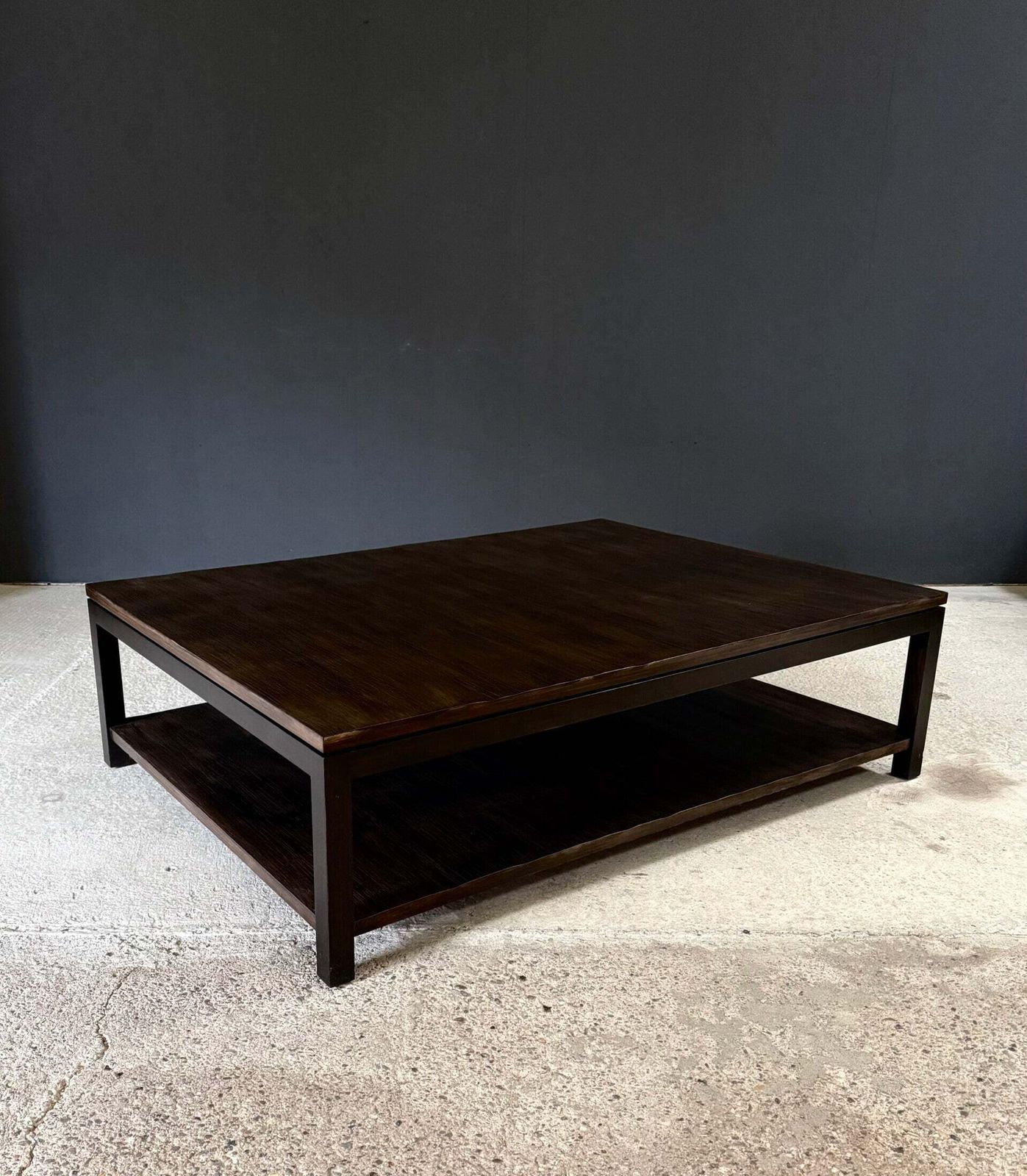 Postmodern Design salontafel met bamboe blad op twee niveaus, Axel Vervoordt.