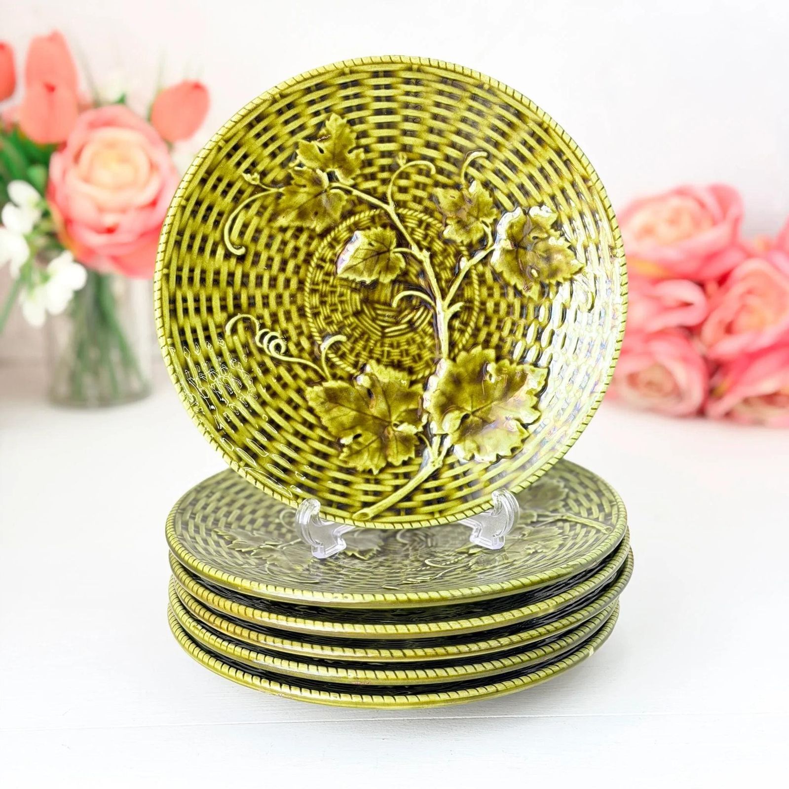 Antiek Sarreguemines Majolica Bordenset, Druivenrank en Vlechtwerk