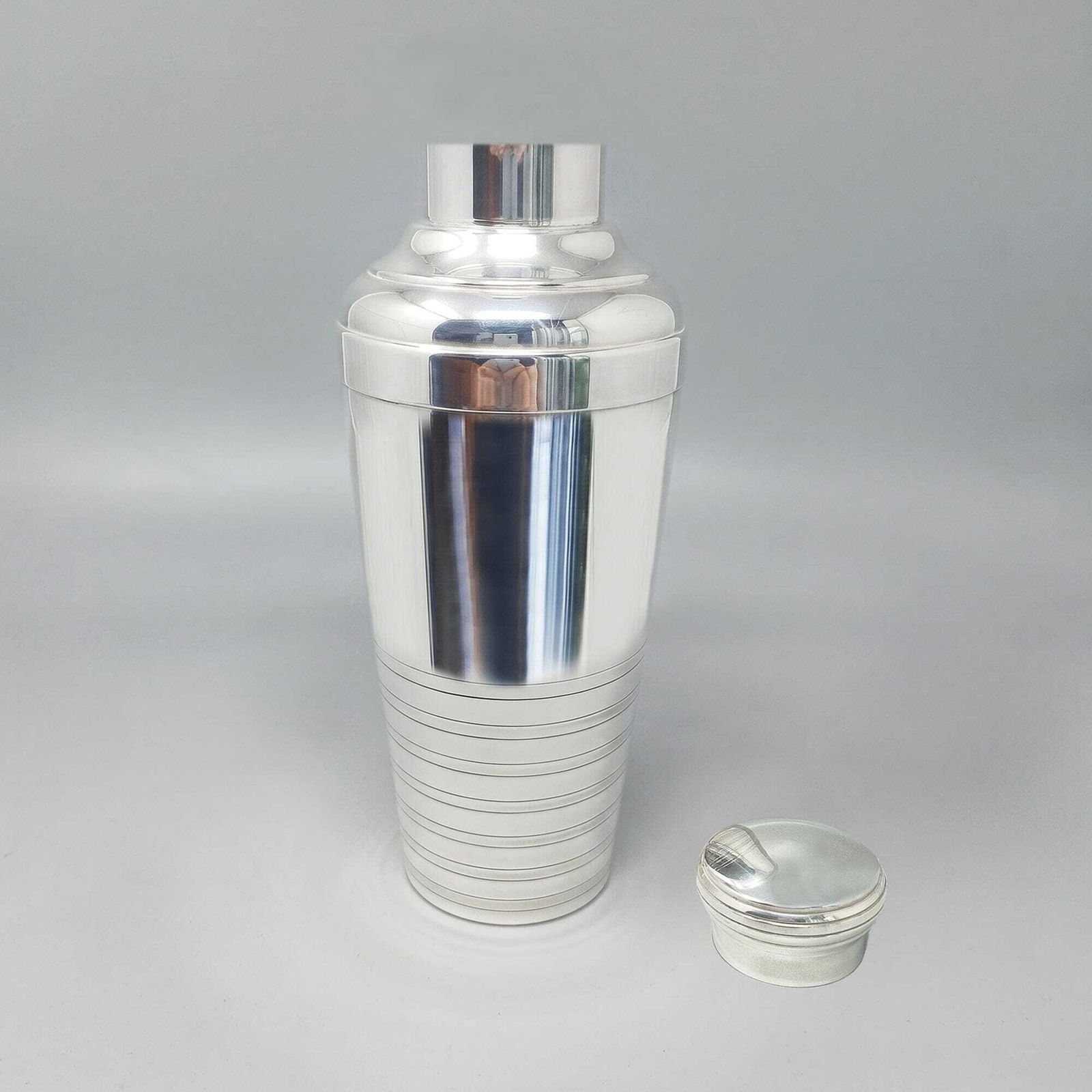 1930s Astonishing Art Deco Silver Plated Cocktail Shaker. Made In France