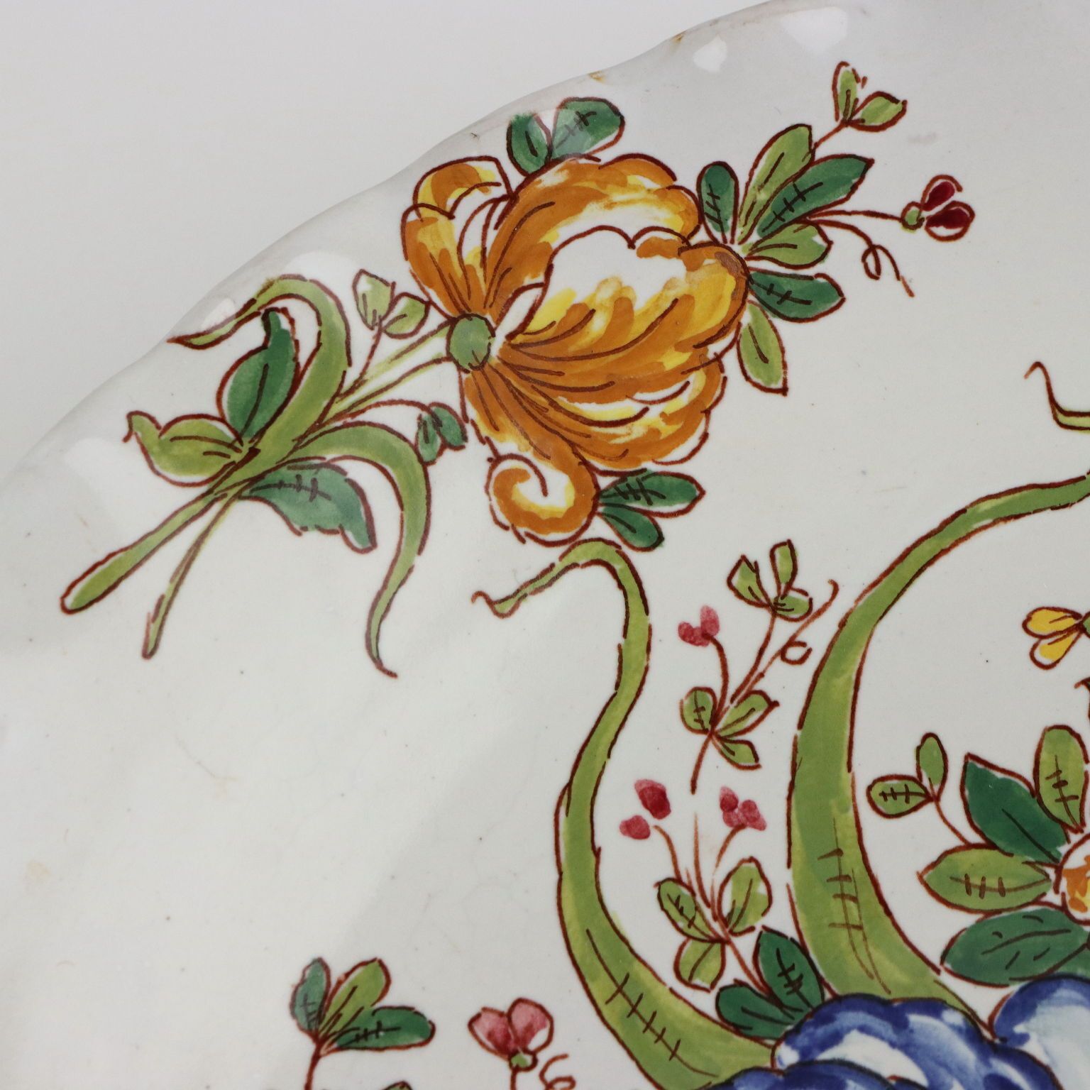 Antieke schaal, majolica, man. Boselli Savona Italië 19e eeuw photo buy